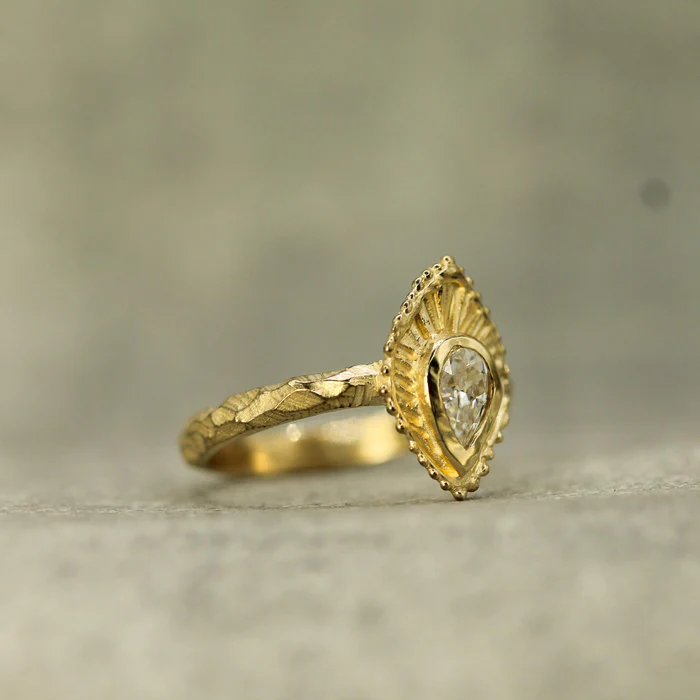 Stunning Dripping Sunshine Moissanite Ring for Women - Sparkling Wedding, Engagement & Anniversary Jewelry Gift