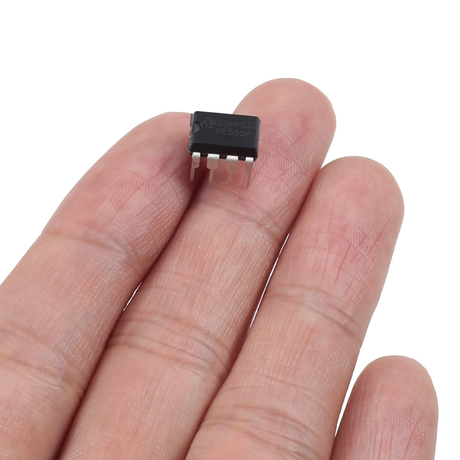 60pcs NE555 Timer IC NE555P Precision Timer 8-Pin DIP Sockets - Ideal for DIY Electronics, Arduino Projects, and Circuit Prototyping