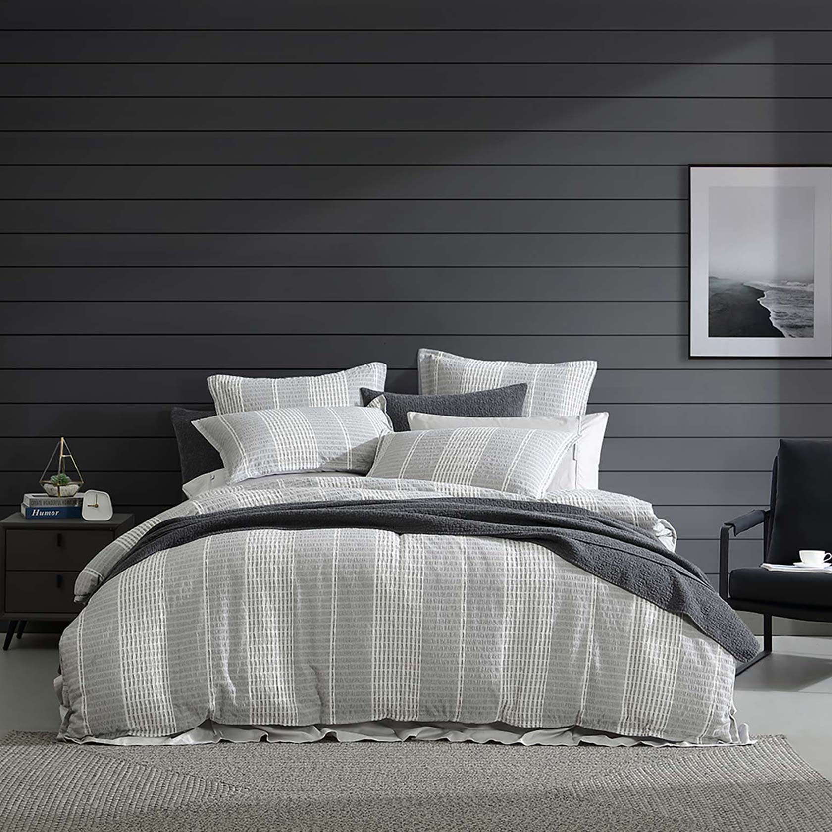 Hurley Charcoal Quilt Cover Set - King Size Luxury Bedding by Logan & Mason Platinum - Soft Microfiber Comforter Cover for Cozy Bedroom Decor & Hotel Style Bedding