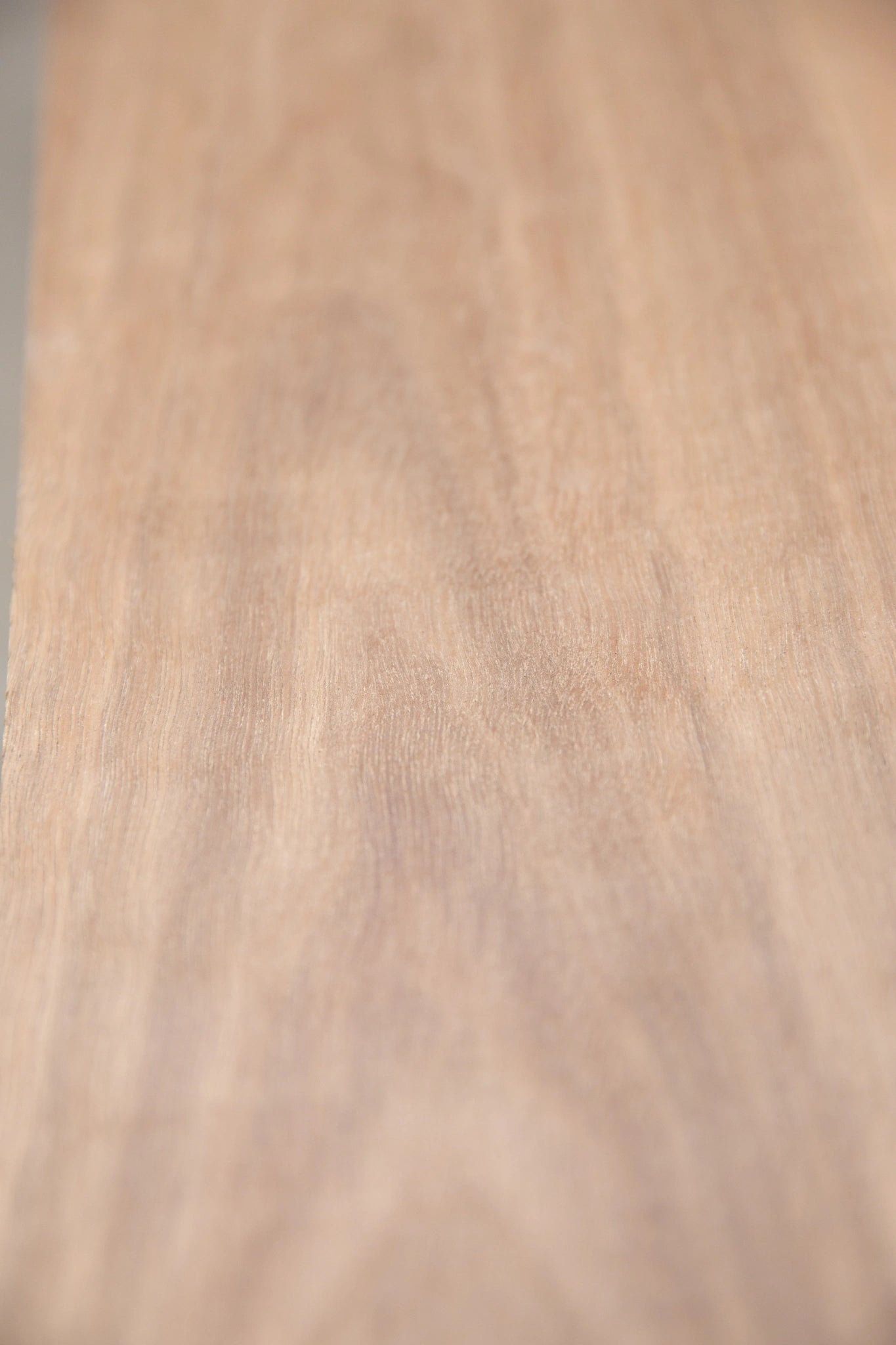 Premium Queensland Spotted Gum Timber 200x25mm - Select Grade Kiln Dried Rough Sawn for Joinery & Woodworking | Perfect for Flooring, Decking, and Furniture Projects
