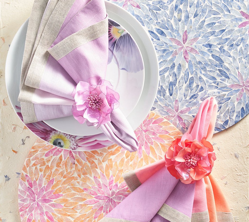 Premium Floral Placemats Set of 4 - Waterproof & Heat Resistant Table Mats for Dining Room, Kitchen Decor, Party & Holiday Dinner Settings