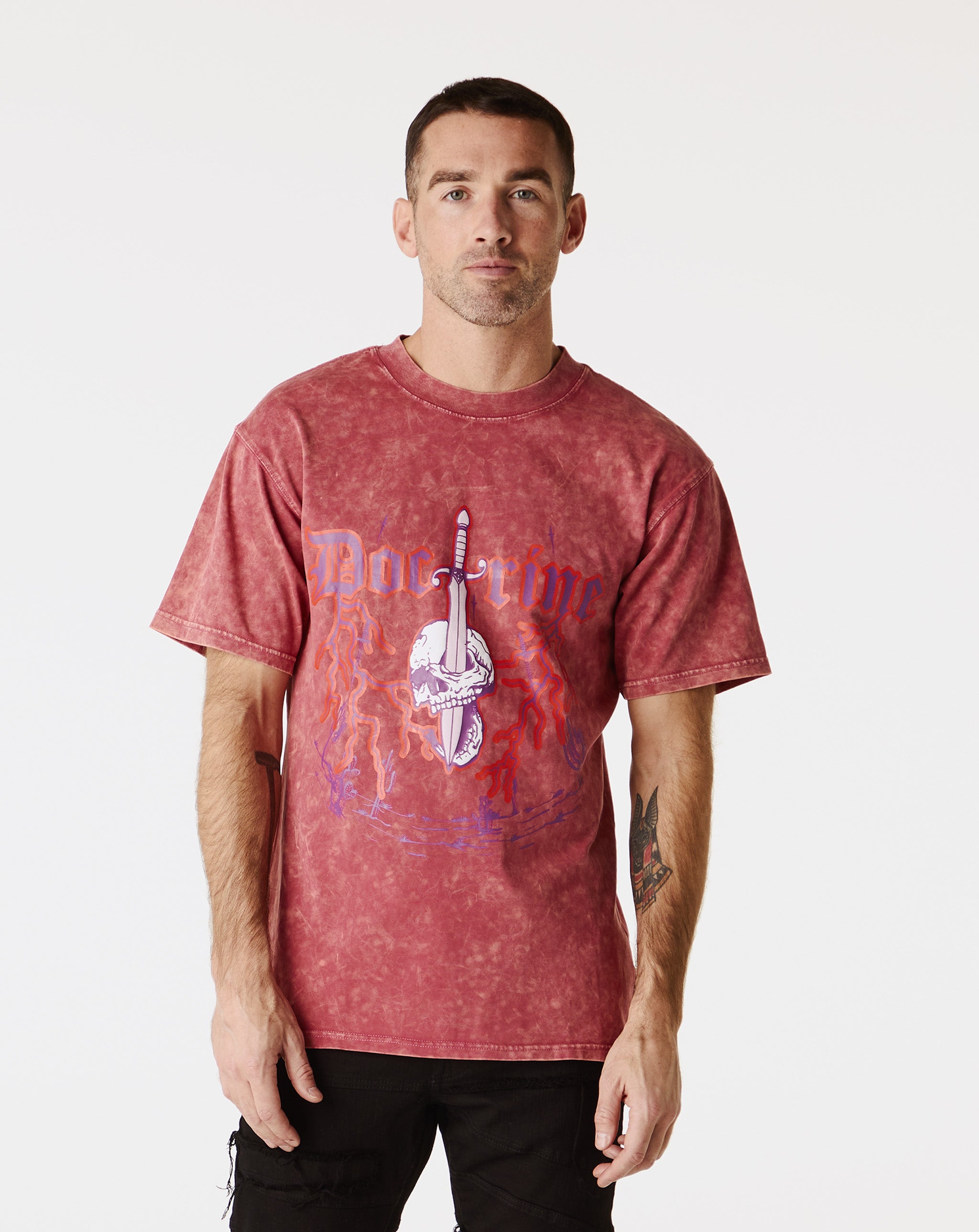 Men's Dagger Print T-Shirt - Stylish Graphic Tee for Casual Wear & Street Fashion | Perfect for Everyday Outfits, Parties, and Urban Lifestyle