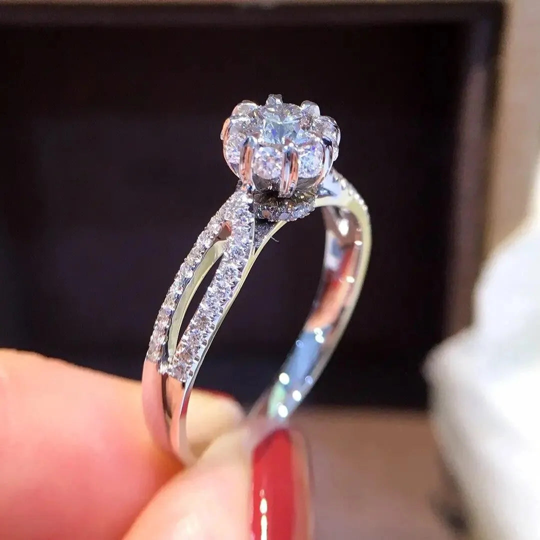 18K Gold Natural Diamond Ring - Classic Elegant Gemstone Jewelry for Women | Perfect for Weddings, Parties & Special Occasions | Trendy Fine Jewelry 2023