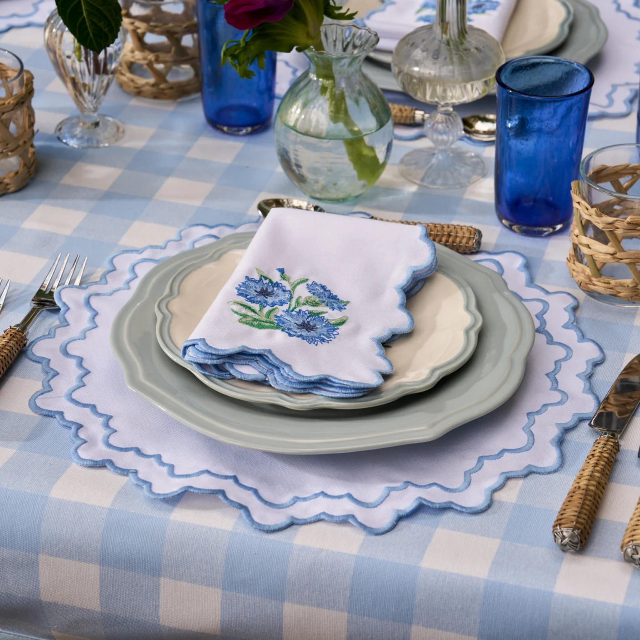 Blue Lotus Flower Embroidered Placemat & Napkin Set - 6-Piece Elegant Table Setting for Dining, Weddings & Home Decor