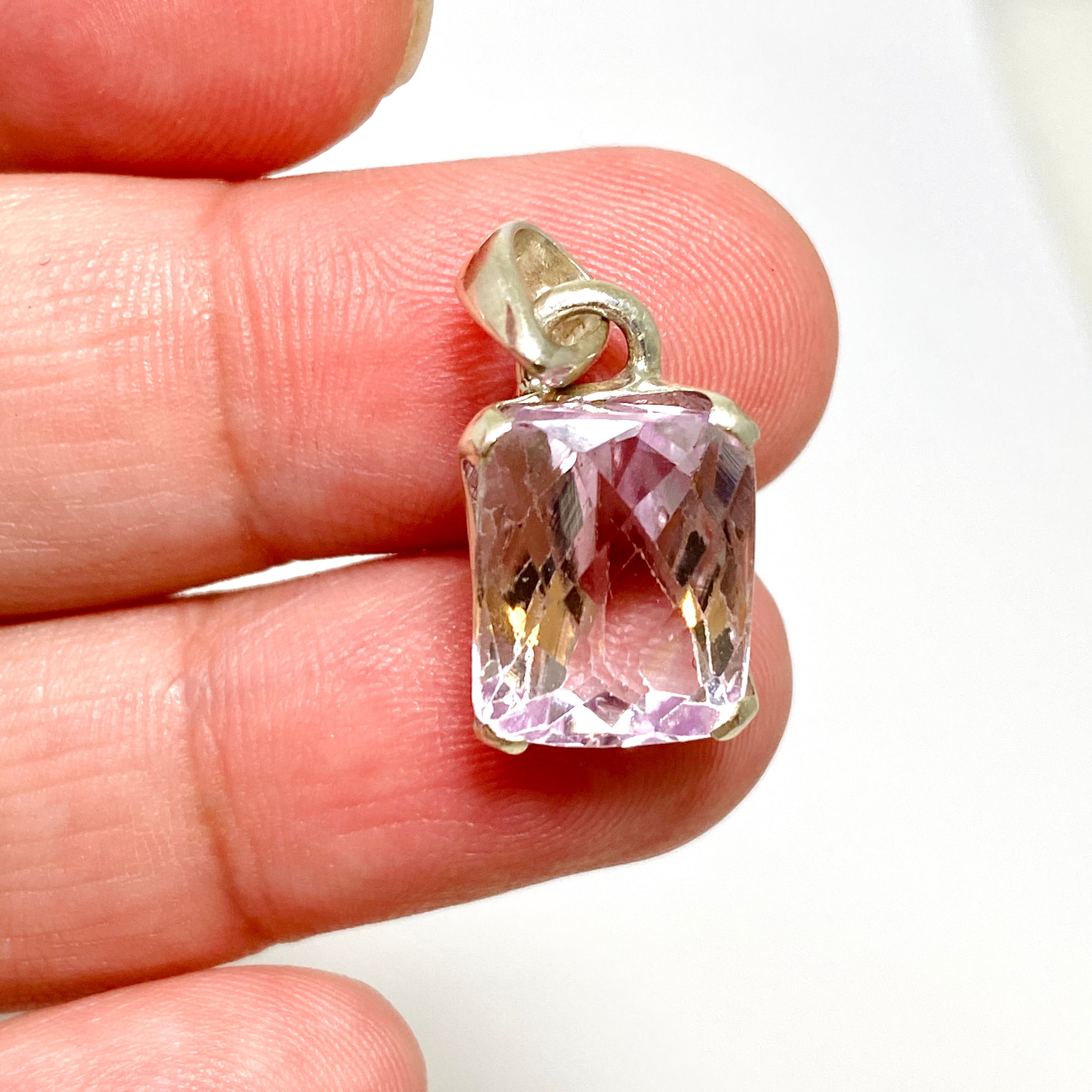 Natural Kunzite Rectangular Faceted Pendant Necklace - PPGJ882 | Elegant Jewelry Gift for Women, Perfect for Weddings & Special Occasions