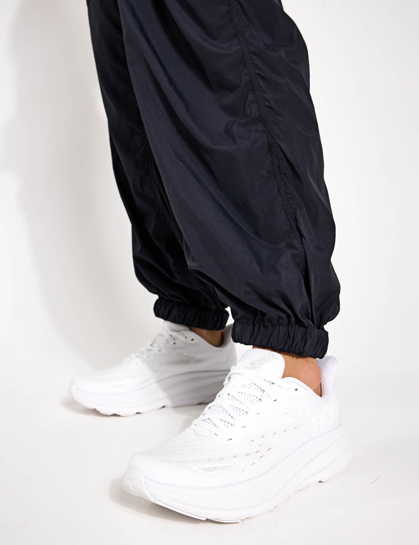 Into The Woods Pants for Women - Stylish Black Hiking Trousers for Outdoor Adventures & Camping