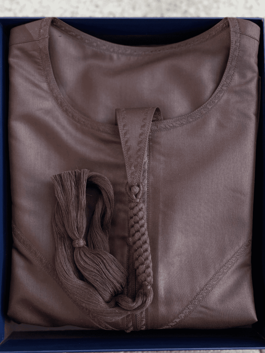 Authentic Men's Brown Emirati Thobe | Traditional Arabic Robe for Special Occasions & Cultural Events