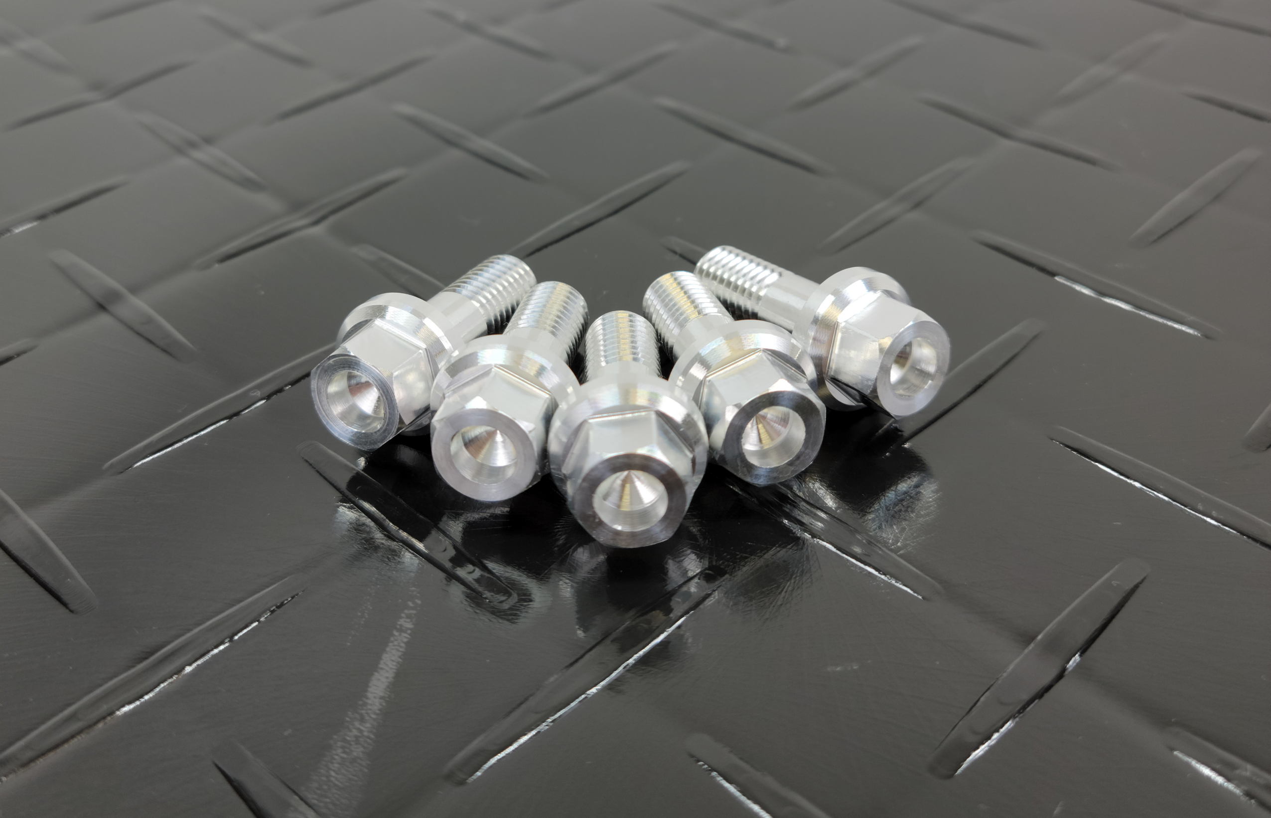 High-Performance Packard Billet 7075 Aluminum Bolts - 5 Pack for Automotive, Motorcycle & Industrial Applications
