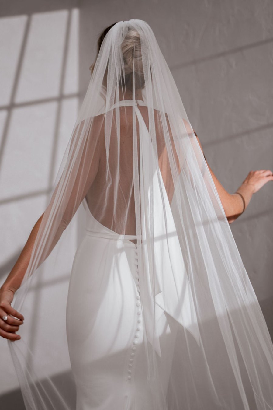 Sofia Veil - Elegant Bridal Wedding Veil with Lace Trim for Bride, Perfect for Church Ceremony & Outdoor Wedding Photos