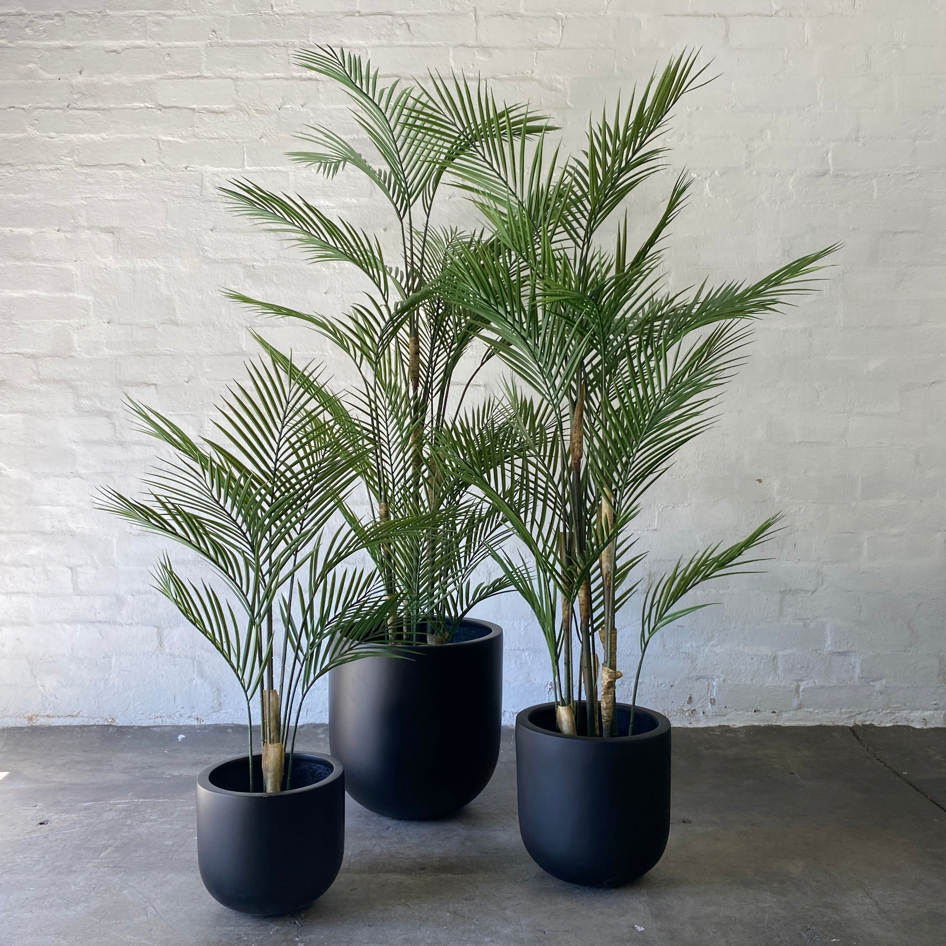 Artificial Phoenix Palm Tree - 5ft Tall Fake Tropical Plant for Outdoor & Indoor Decor - Perfect for Patio, Garden, Poolside, and Office Spaces