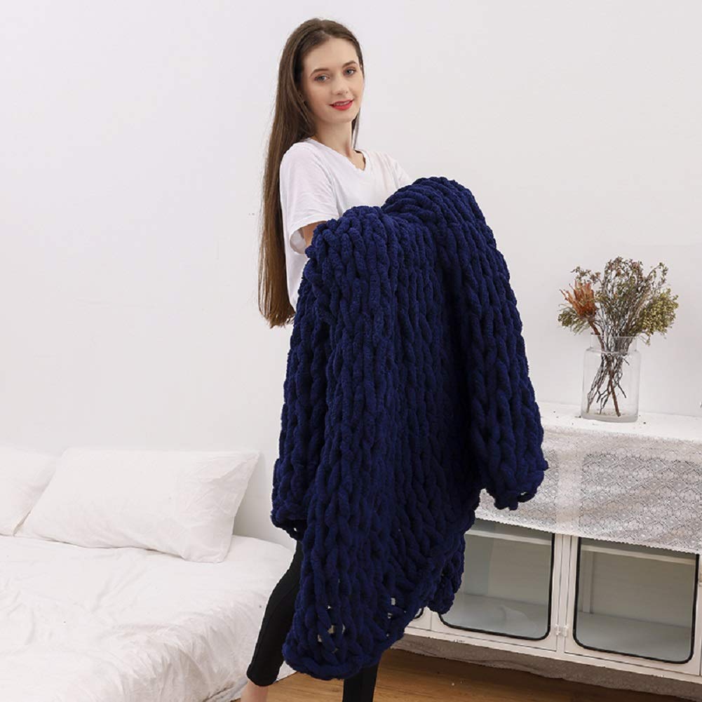 VIYEAR Chunky Knit Throw Blanket - Soft Jumbo Chenille Yarn for Bed, Couch & Sofa - Navy Blue 40×79 Inches - Cozy Home Decor, Perfect for Snuggling, Reading & Relaxing