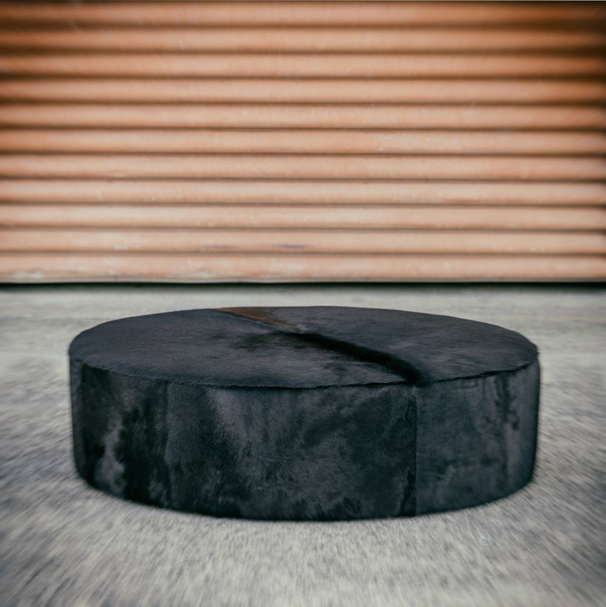 Premium Large Round Cowhide Ottoman 51