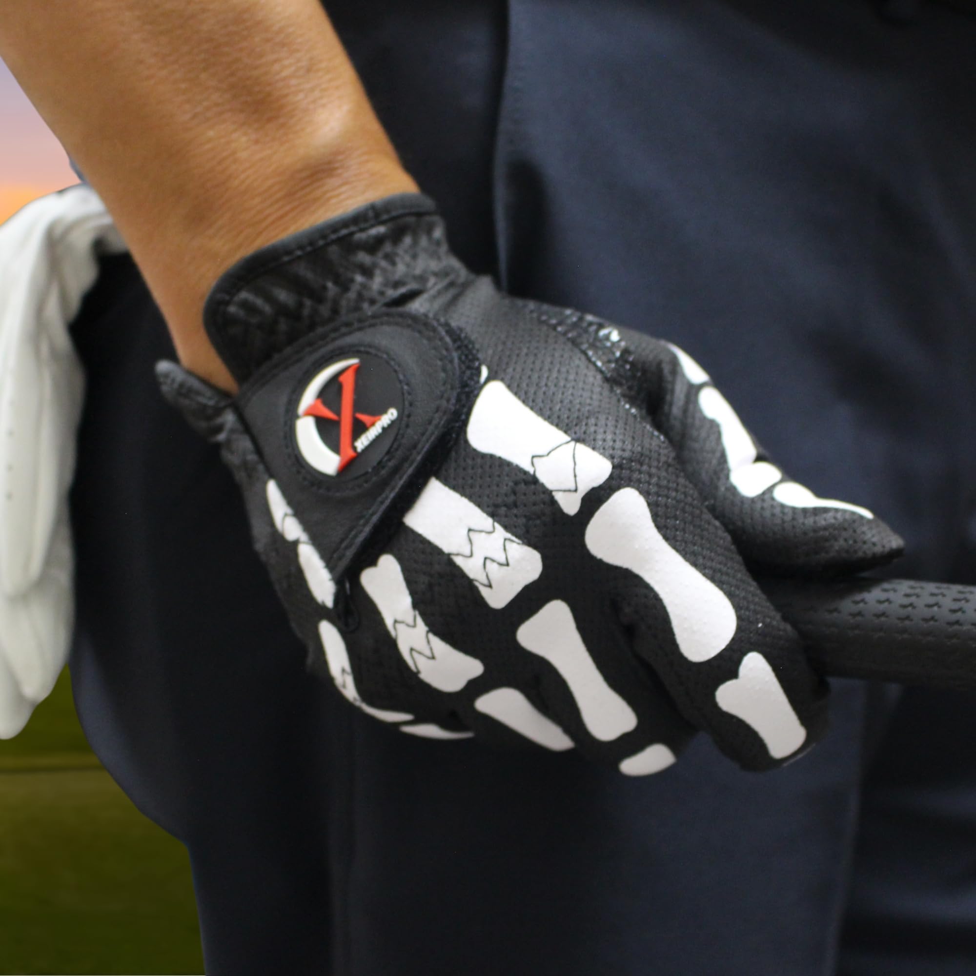 **Spooky & Funny Skeleton Golf Gloves for Men – 2 Pack AAA Synthetic Tacky Leather – Cool & Durable Golf Gloves – Perfect for Summer & Fall Golfing – Ideal for Halloween, Themed Parties & Casual Play**