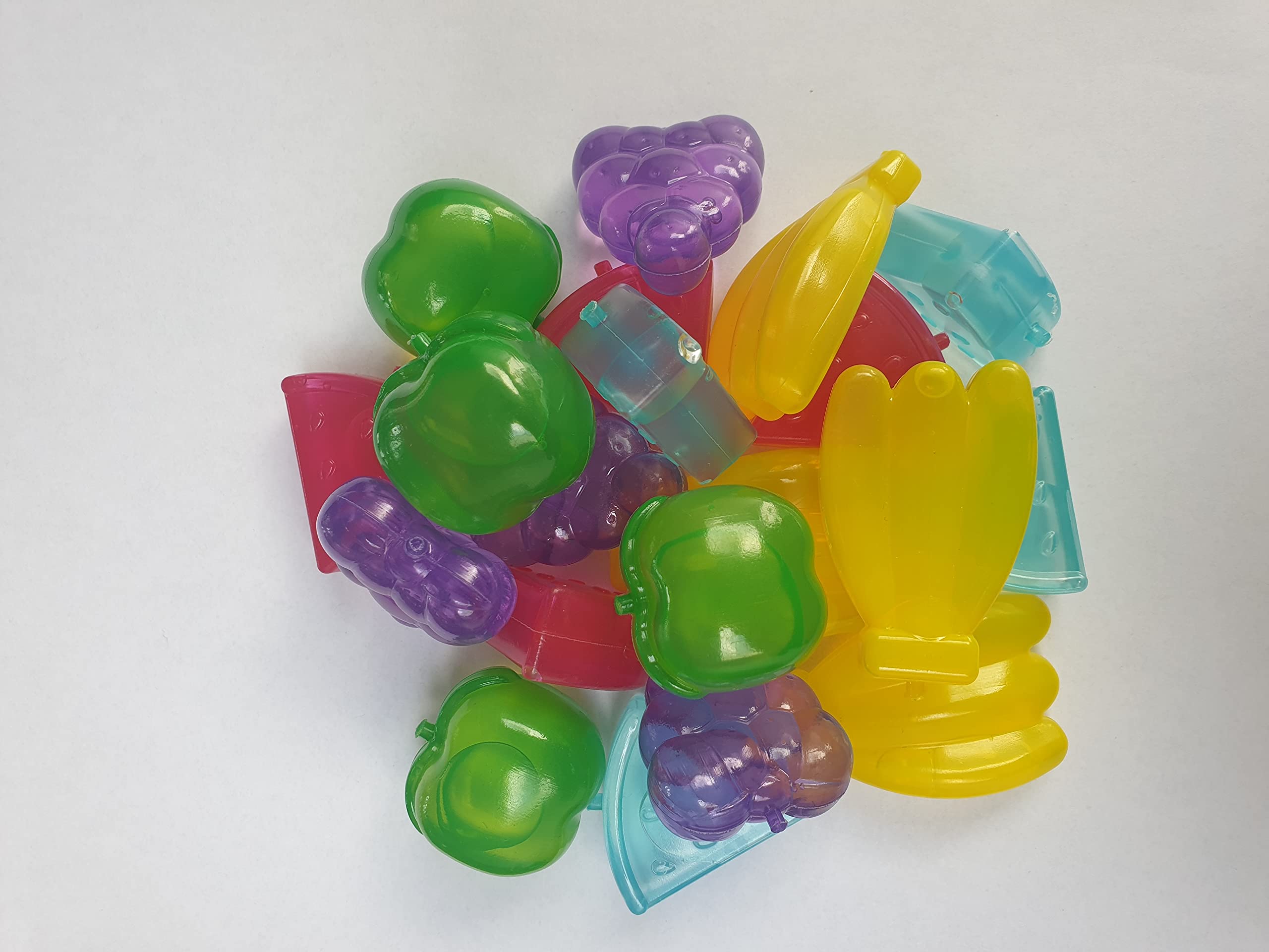 20 Pcs Reusable Plastic Ice Cube Molds - Assorted Fruit Shapes for Drinks, Cocktails & Beverages - BPA-Free, Washable & Eco-Friendly - Perfect for Parties, Summer BBQs & Home Bars