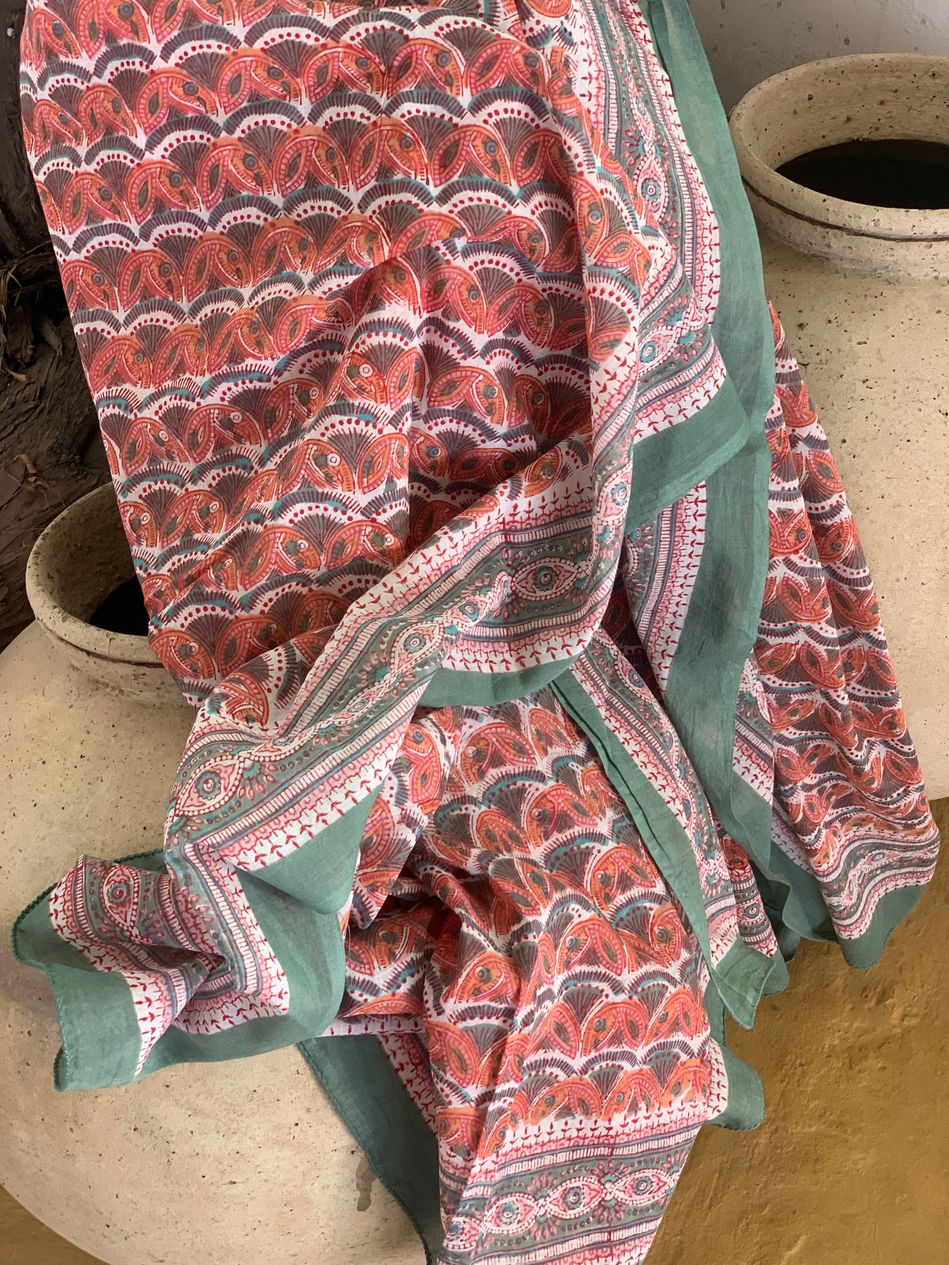 Stylish Cotton Sarong & Beach Wrap - New 2024 Collection for Women, Summer Vacation, Poolside Lounging & Tropical Getaways