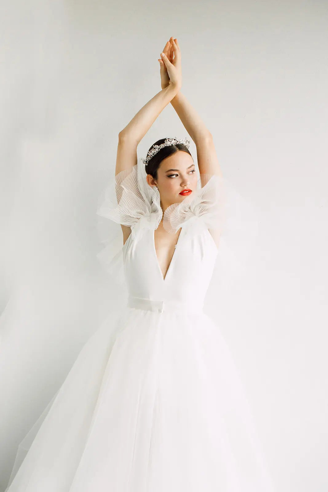 Marion Crown - Elegant and Stylish Women's Hat for Outdoor Events, Weddings, and Fashion Accessories