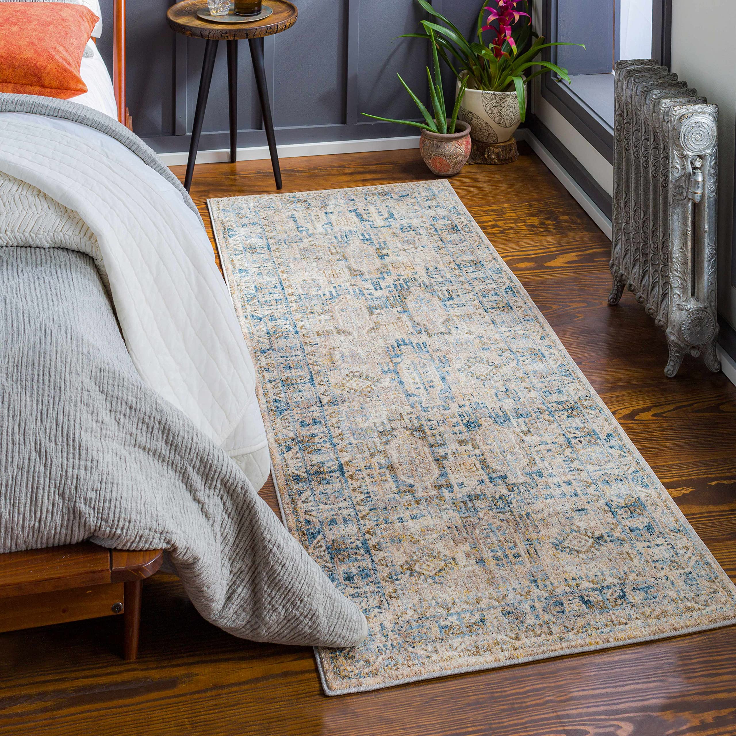 Hauteloom Mundesley Traditional Beige Brown Blue Area Rug 2' x 3' - Soft Living Room & Bedroom Carpet for Home Decor, Cozy Floor Mat for Family Spaces
