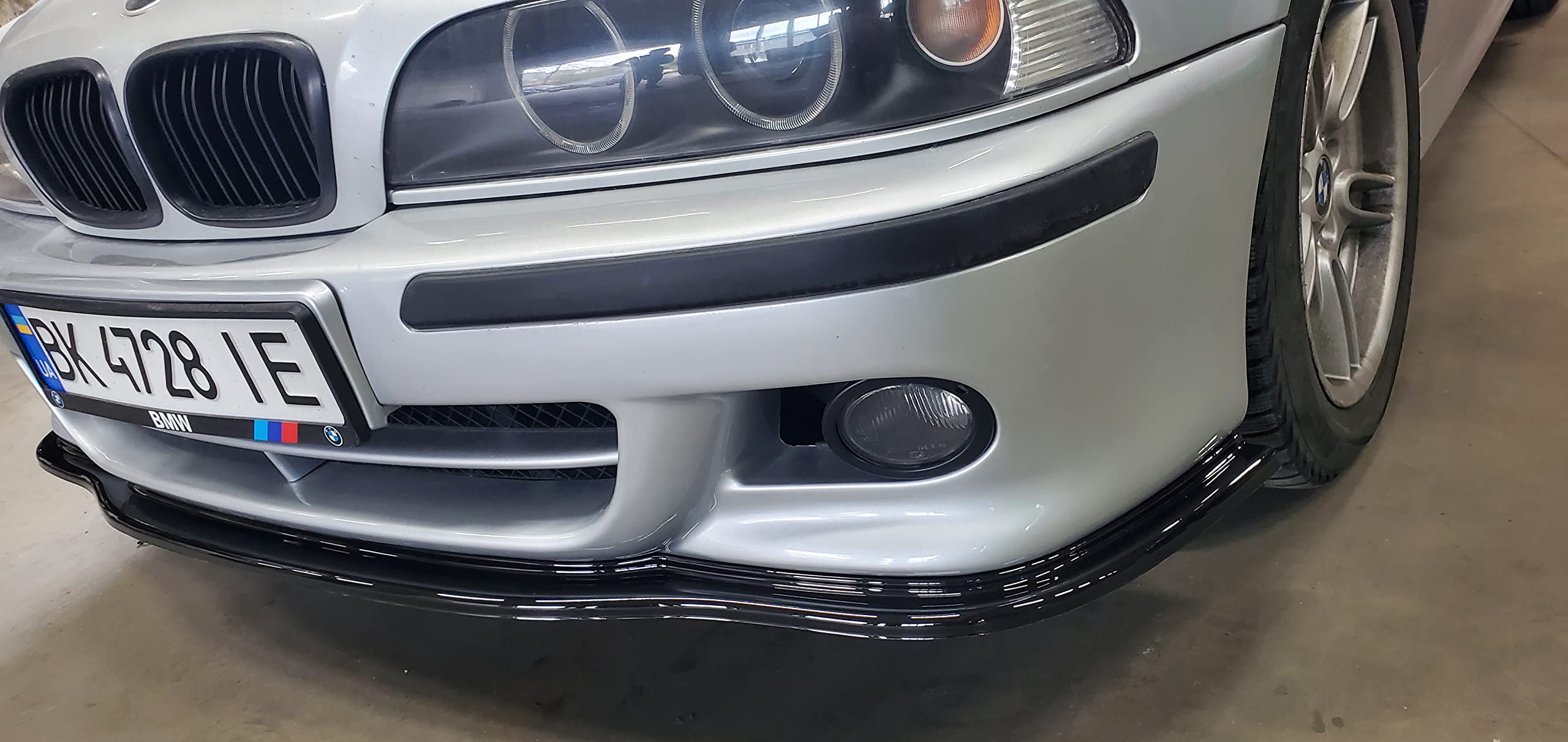 BMW E39 M5 Front Bumper Lip Spoiler - M-Tech Style Carbon Fiber Splitter for Enhanced Aerodynamics & Sporty Look | Perfect for Street Racing & Car Shows