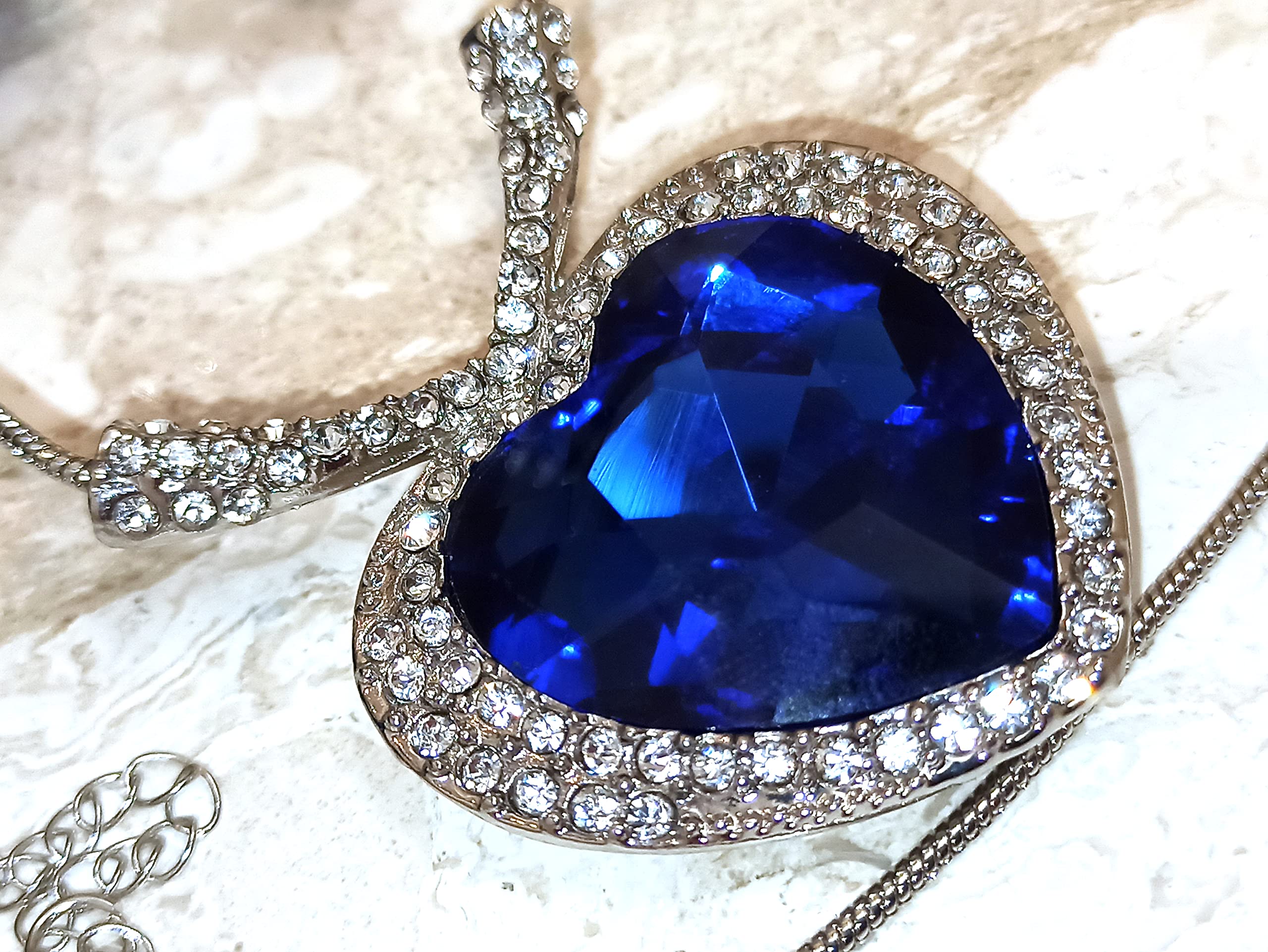 Silver Sapphire Heart of the Ocean Jewelry Set - 1.6