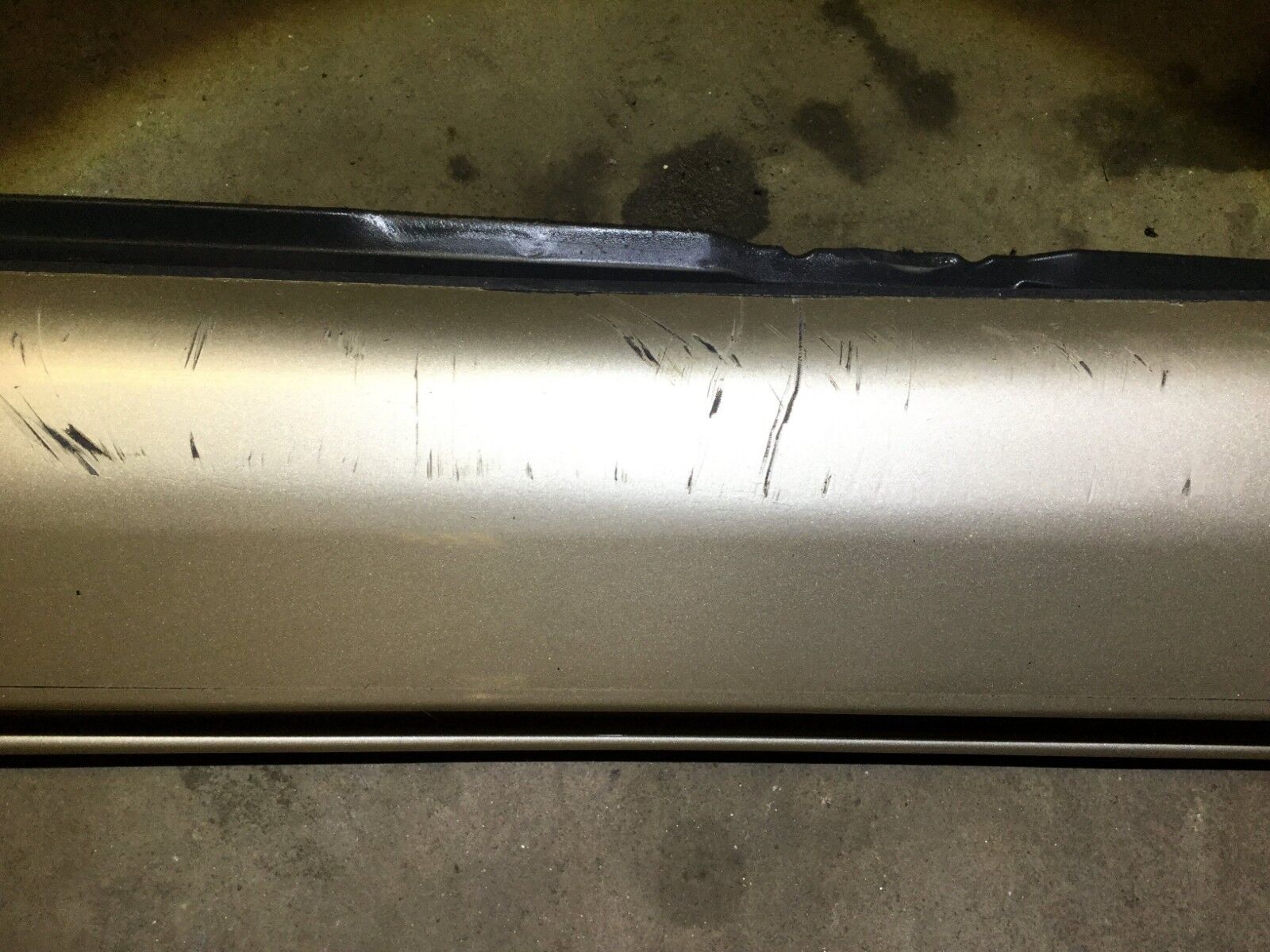 Original Lexus GS300 Rocker Panel Molding - Front Left Side Skirt (2000-2005 Models) | Perfect Fit Replacement Part for Lexus GS300 Sedan | Enhances Vehicle Appearance & Protection