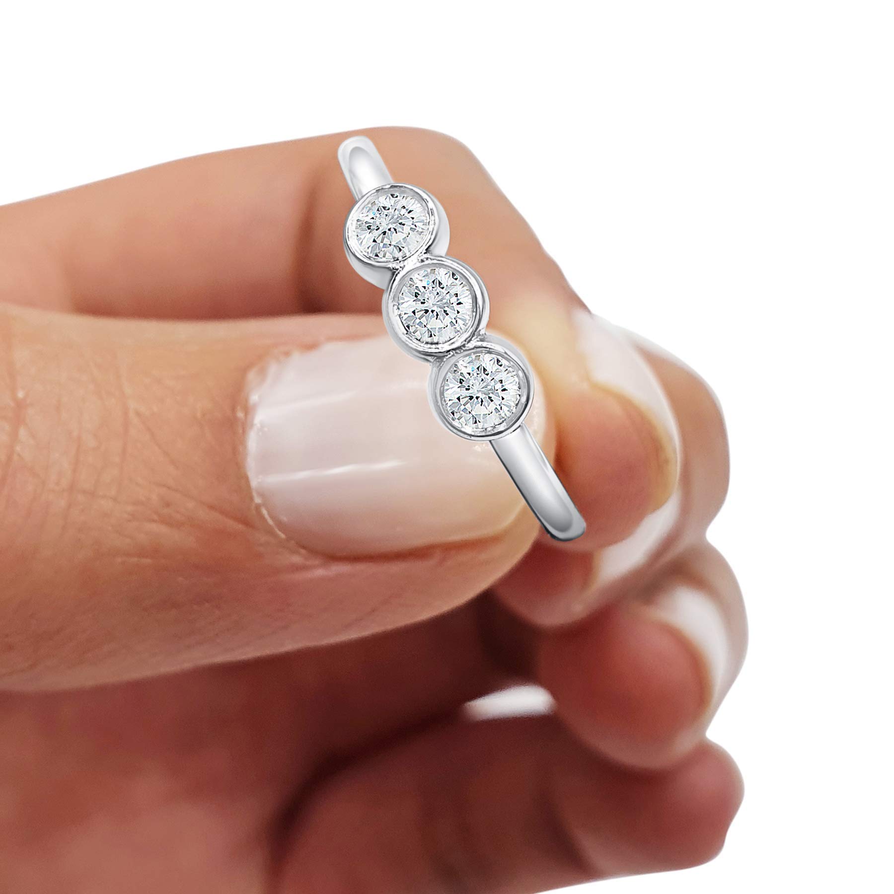 14K White Gold Diamond Ring for Women - Elegant Solitaire Engagement & Wedding Band - Perfect for Proposals, Anniversaries, and Special Occasions