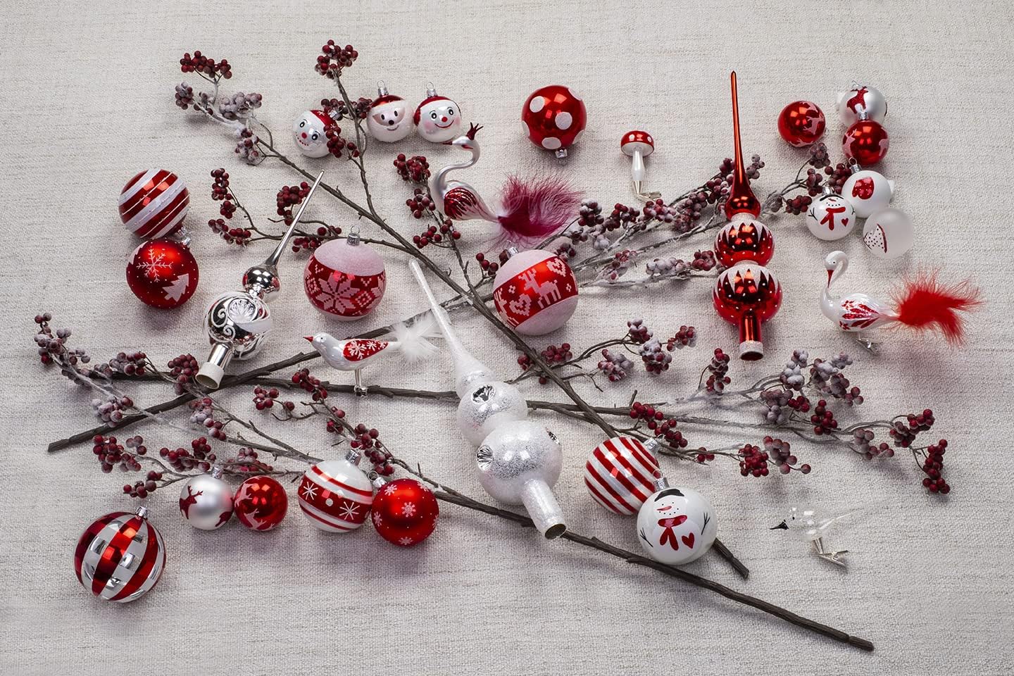 Hand-Blown Glass Christmas Ornament Balls Set of 6 - 7cm Diameter Holiday Tree Decorations for Xmas, Home, Party & Festive Decor