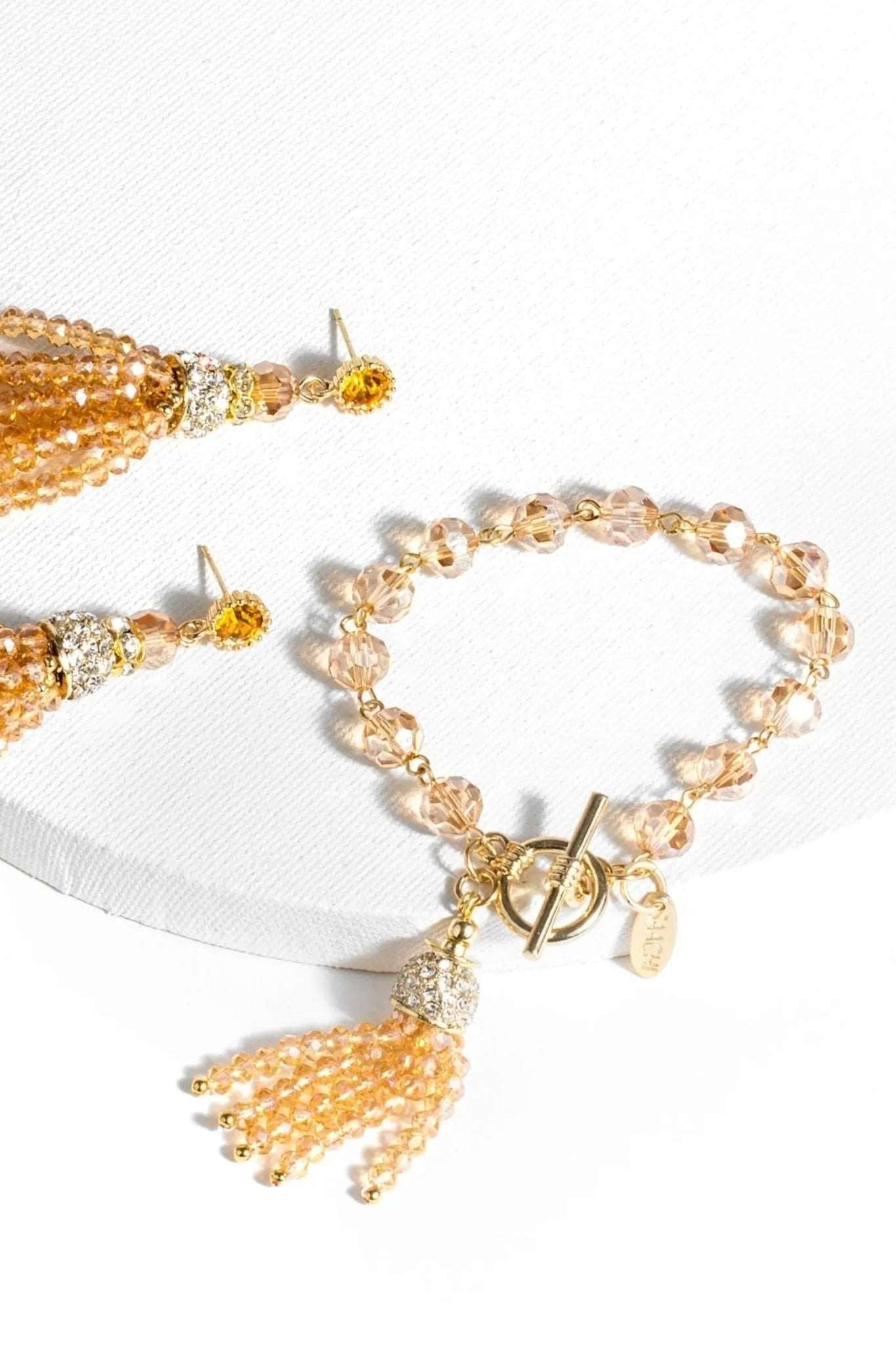 Elegant Crystal Tassel Wedding Bracelet for Brides - Perfect for Bridal Showers, Weddings & Special Occasions