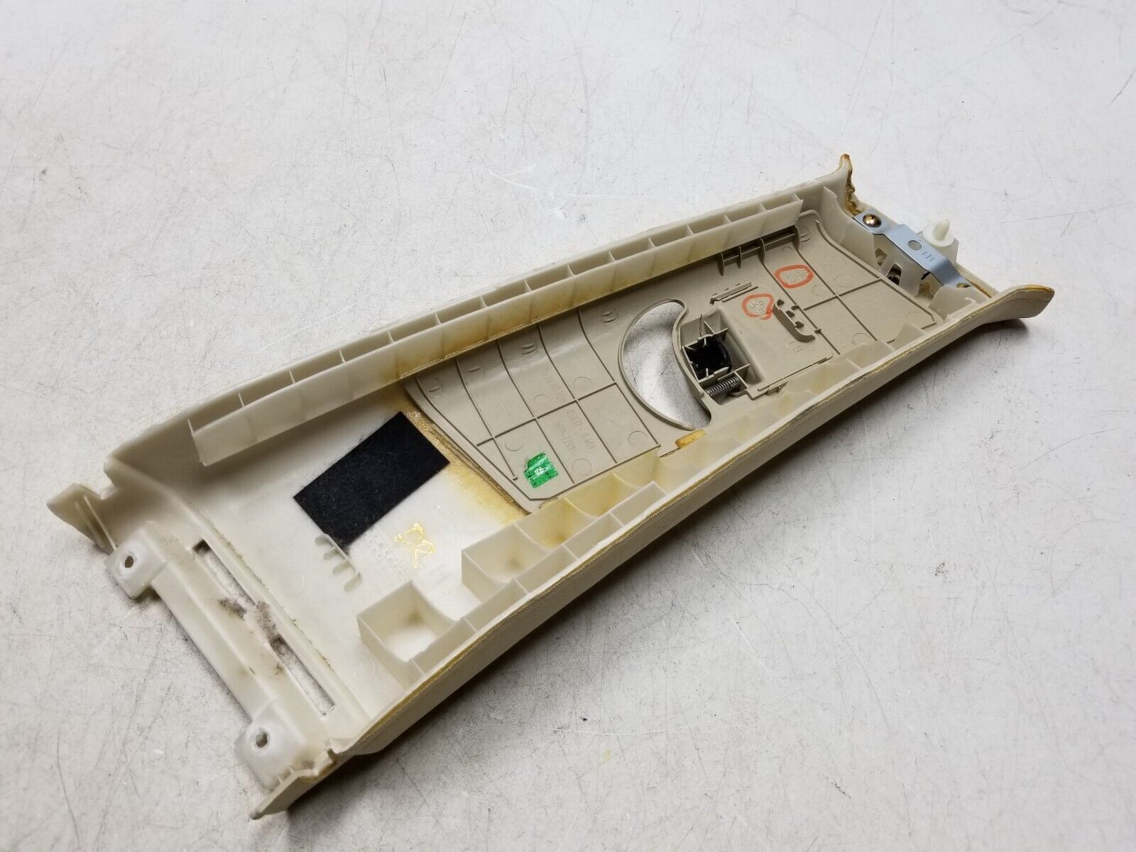 10 Hyundai Azera Center B Pillar Upper Trim Panel Left & Right Pair OEM Replacement - Perfect for Interior Repair & Car Restoration Projects