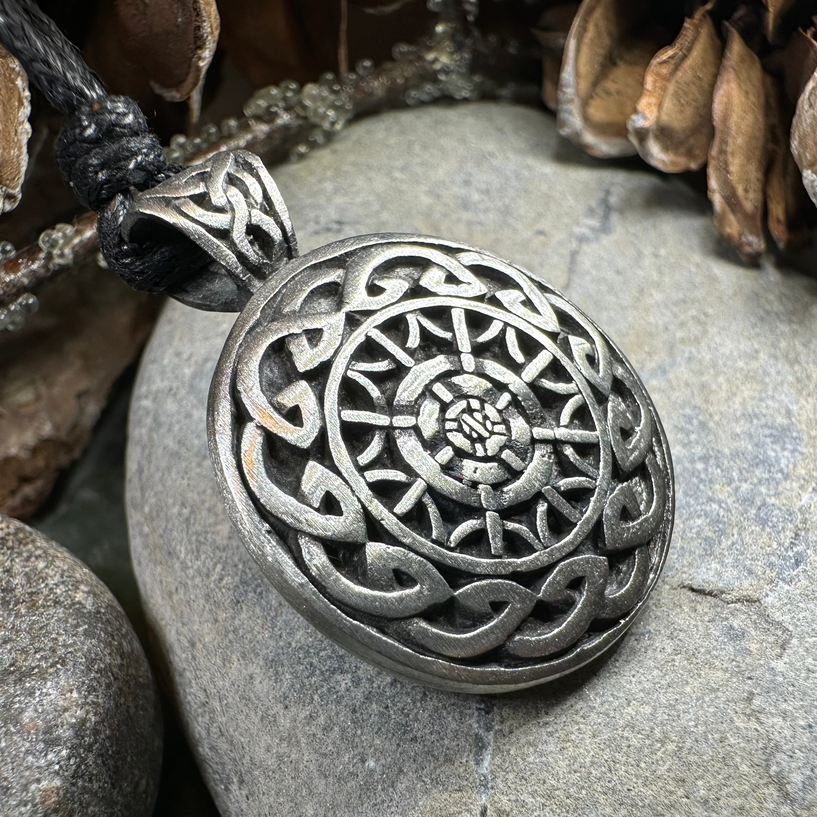 Celtic Eternity Knot Necklace for Women - Stainless Steel Viking Jewelry - Perfect for Anniversary, Birthday Gifts & Spiritual Protection - Elegant Norse Pagan Pendant for Everyday Wear