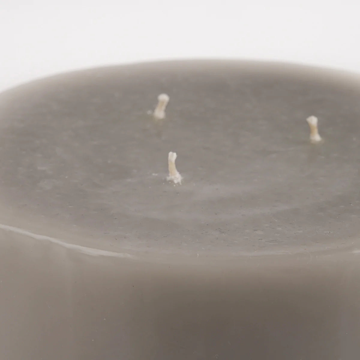 Premium Cafe Au Lait Scented 3-Wick Pillar Candle - Long Lasting Soy Wax Candle for Home, Relaxation & Romantic Ambiance