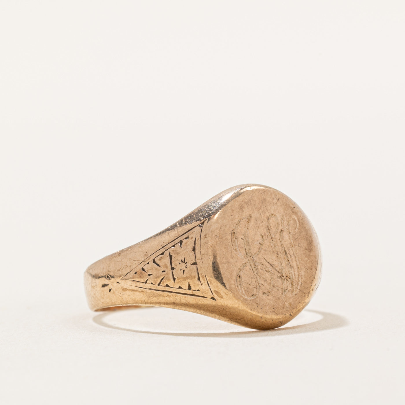 10K Yellow Gold 'LW' Initial Letter Ring for Women - Size 6.75 - Elegant Personalized Jewelry Gift for Birthday, Anniversary & Special Occasions
