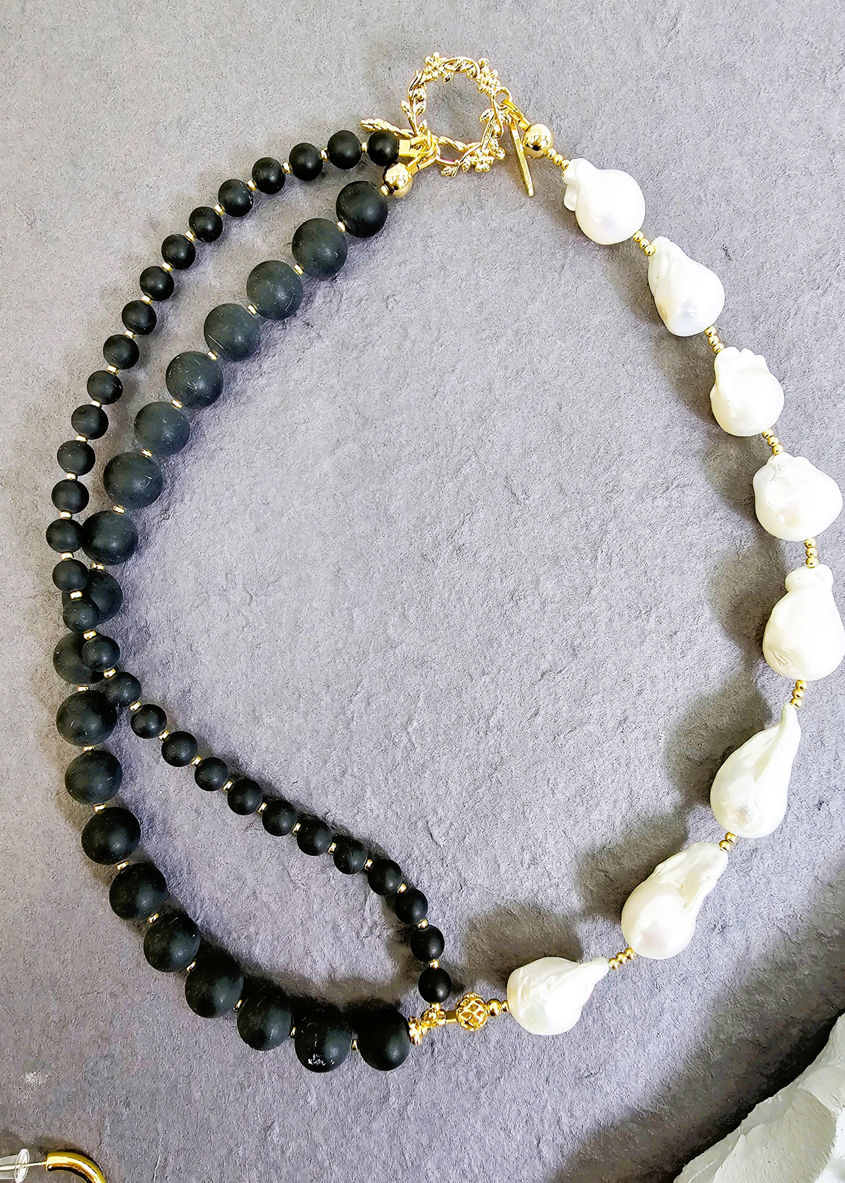 Black Obsidian & White Baroque Pearls Necklace PN003 – Elegant Handmade Jewelry for Women, Spiritual Healing Crystal & Fashion Statement