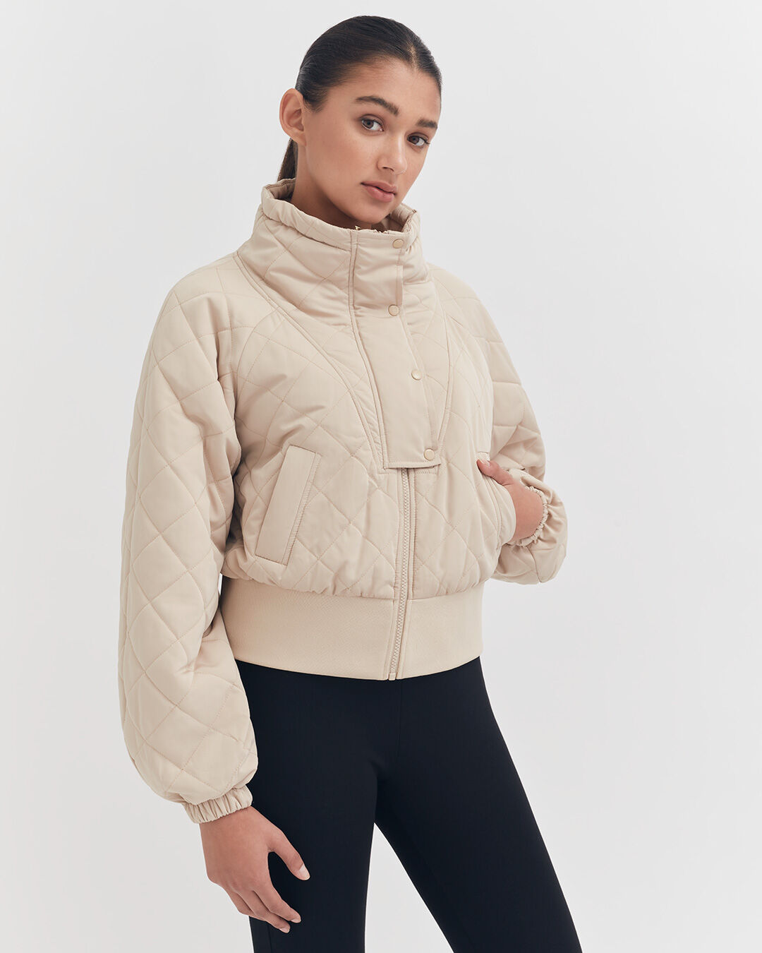 Lightweight Puffer Jacket with Balloon Sleeves for Women - Cozy Winter Outerwear for Casual Outings & Travel
