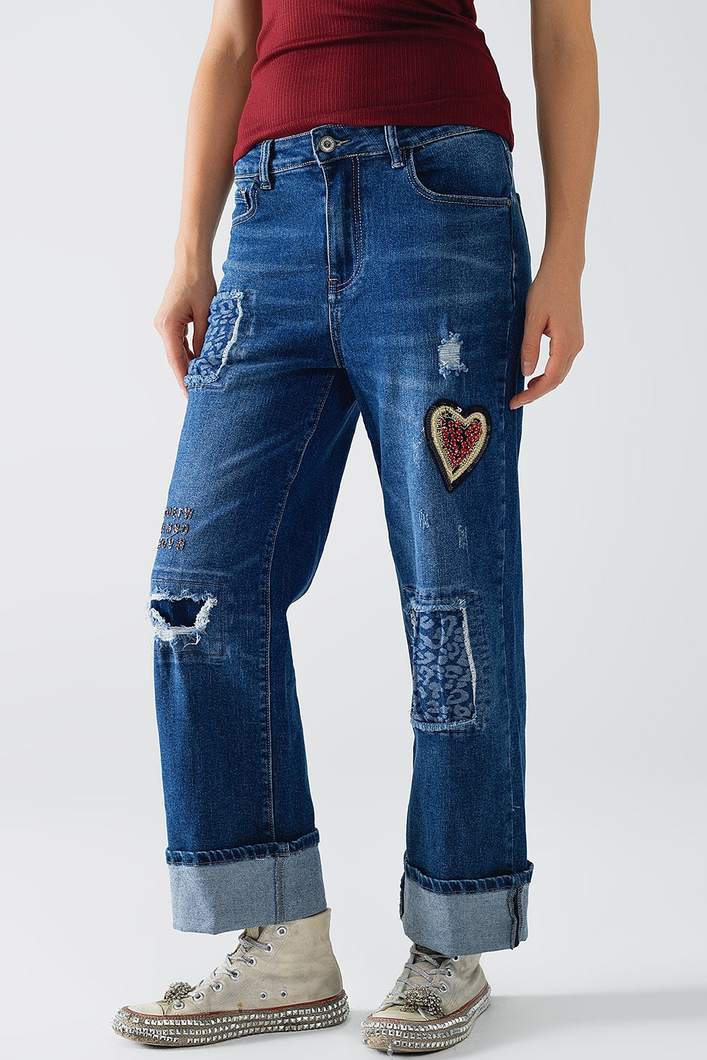 Women's Wide Leg Distressed Denim Jeans with Patch Details - Perfect for Casual Outfits and Streetwear Fashion