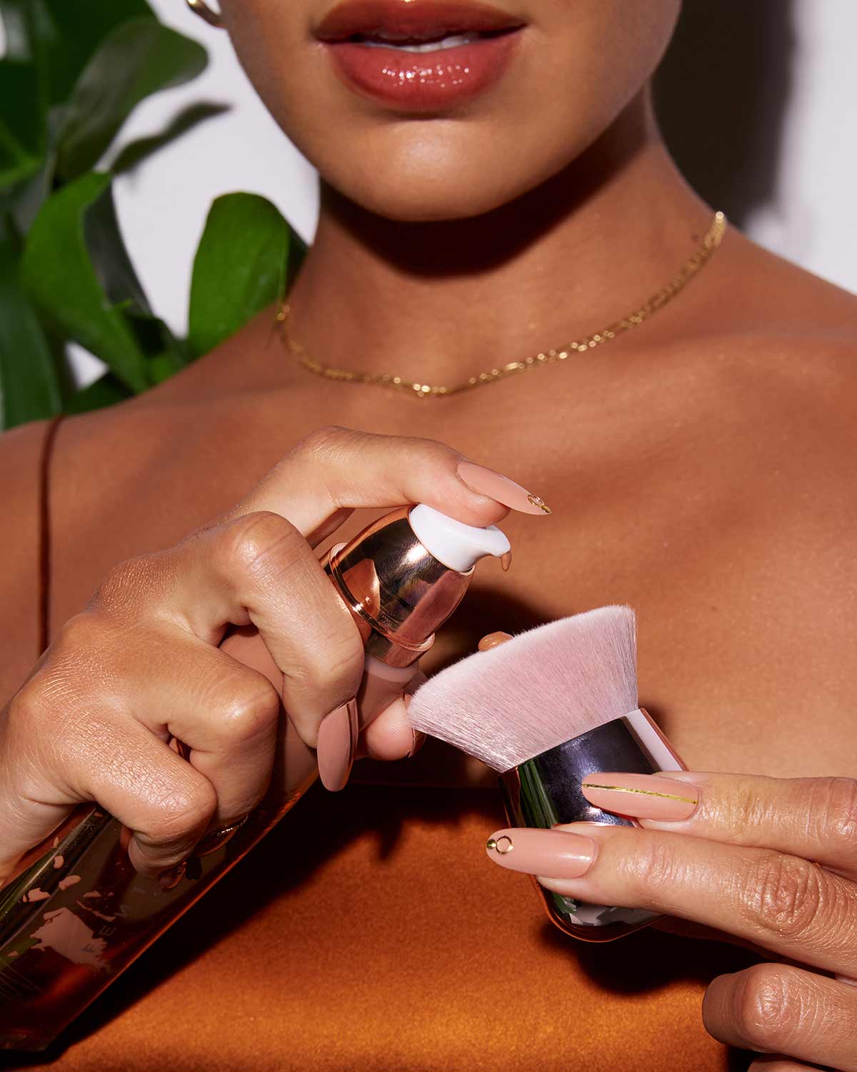 Body Sauce Body Luminizing Tint - Salty Caramel | Hydrating Glow Oil for Legs, Arms & Shoulders | Perfect for Summer Beach Days & Night Out Glow