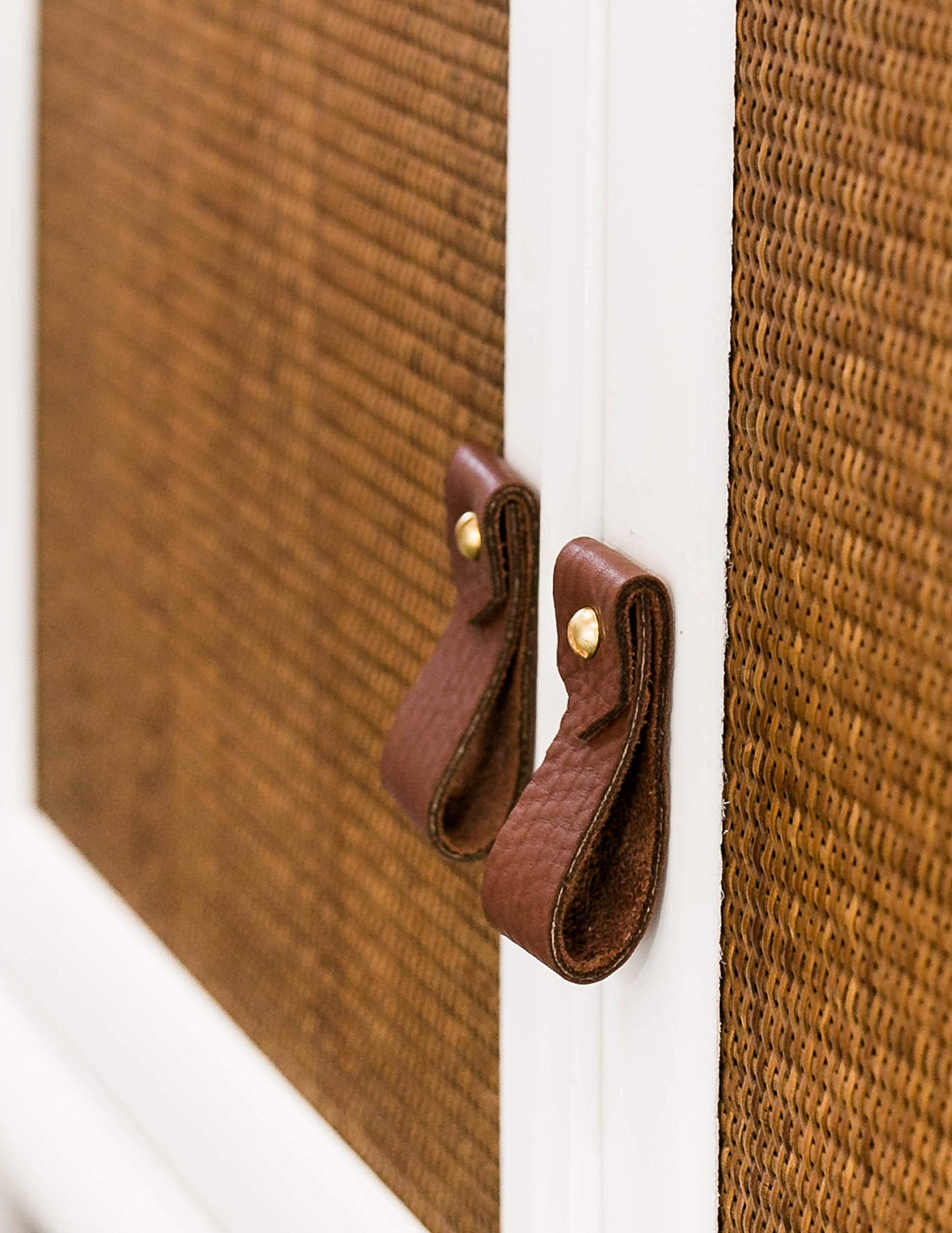 KEYAIIRA - Minimalist Leather and Brass Drawer Pulls - Modern Kitchen Cabinet Handles, Farmhouse Dresser Knobs, Scandinavian Furniture Hardware - Perfect for Kitchen Cabinets, Dressers, and Home Decor