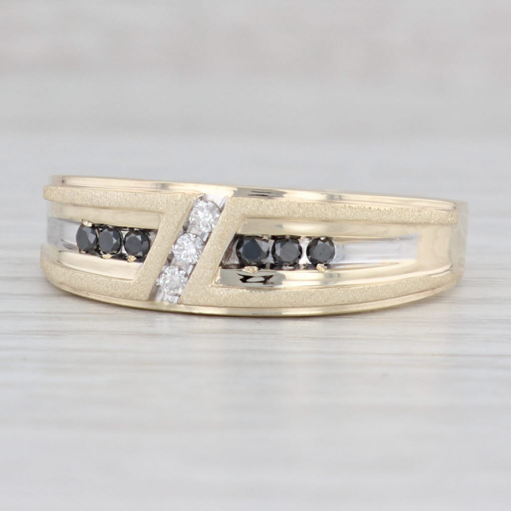 0.20ctw Black & White Diamond Men's Wedding Ring - 10k Yellow Gold Size 14.75 - Elegant Band for Engagement, Anniversary & Special Occasions