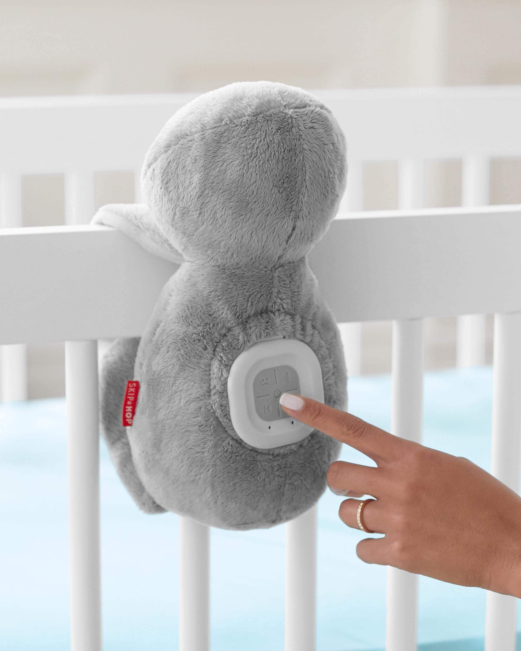 Skip Hop Cry Activated Soother Sloth - Self-Rocking Baby Pacifier with Calming Motion, Perfect for Nursery, Stroller & Car Seat - Helps Soothe Fussy Babies to Sleep