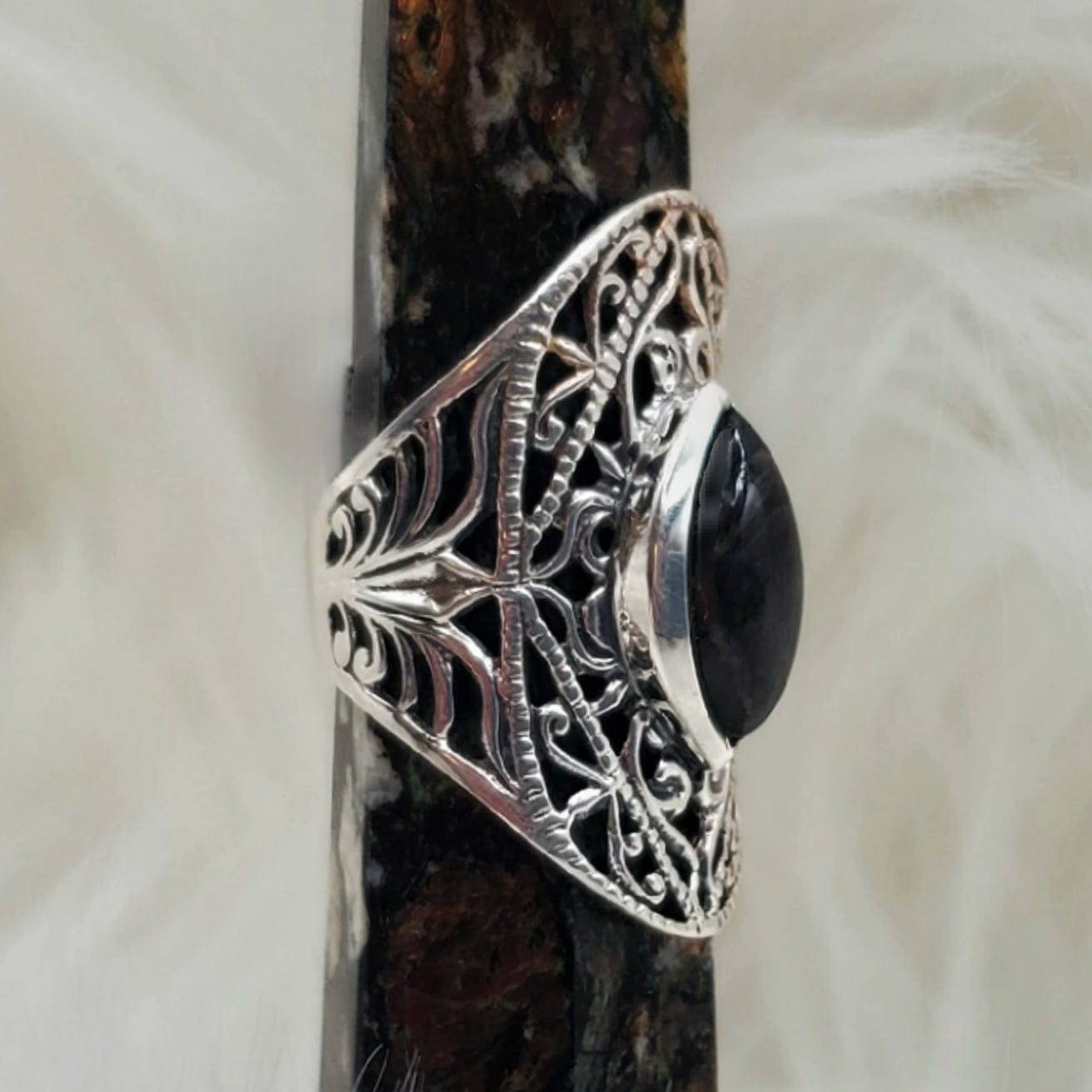 Exquisite Canadian Sapphire Ring in .925 Sterling Silver - Size 6.75 - Perfect for Engagement, Anniversary & Special Occasion Gifts