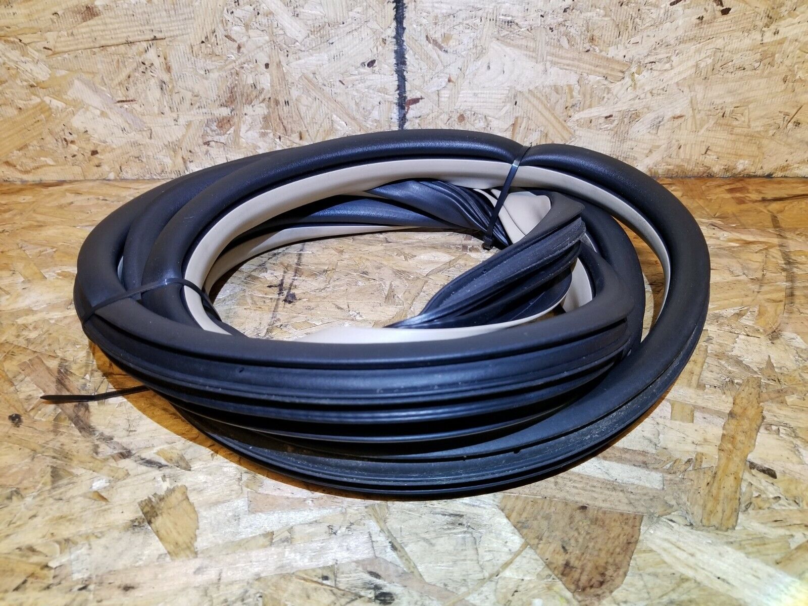 2005-2009 Cadillac SRX Rear Left Driver Side Door Weatherstrip Seal - OEM Replacement Part for Improved Weather Protection & Noise Reduction - Perfect for Rainy Days & Long Road Trips