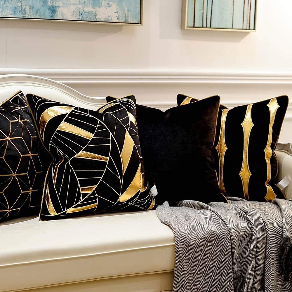 Avigers 20x20 Inch Black Gold Striped Cushion Cover - Luxury European Style Decorative Throw Pillow Case for Sofa, Living Room, Bedroom & Car - Perfect for Home Decor, Gifts and Interior Design Accents