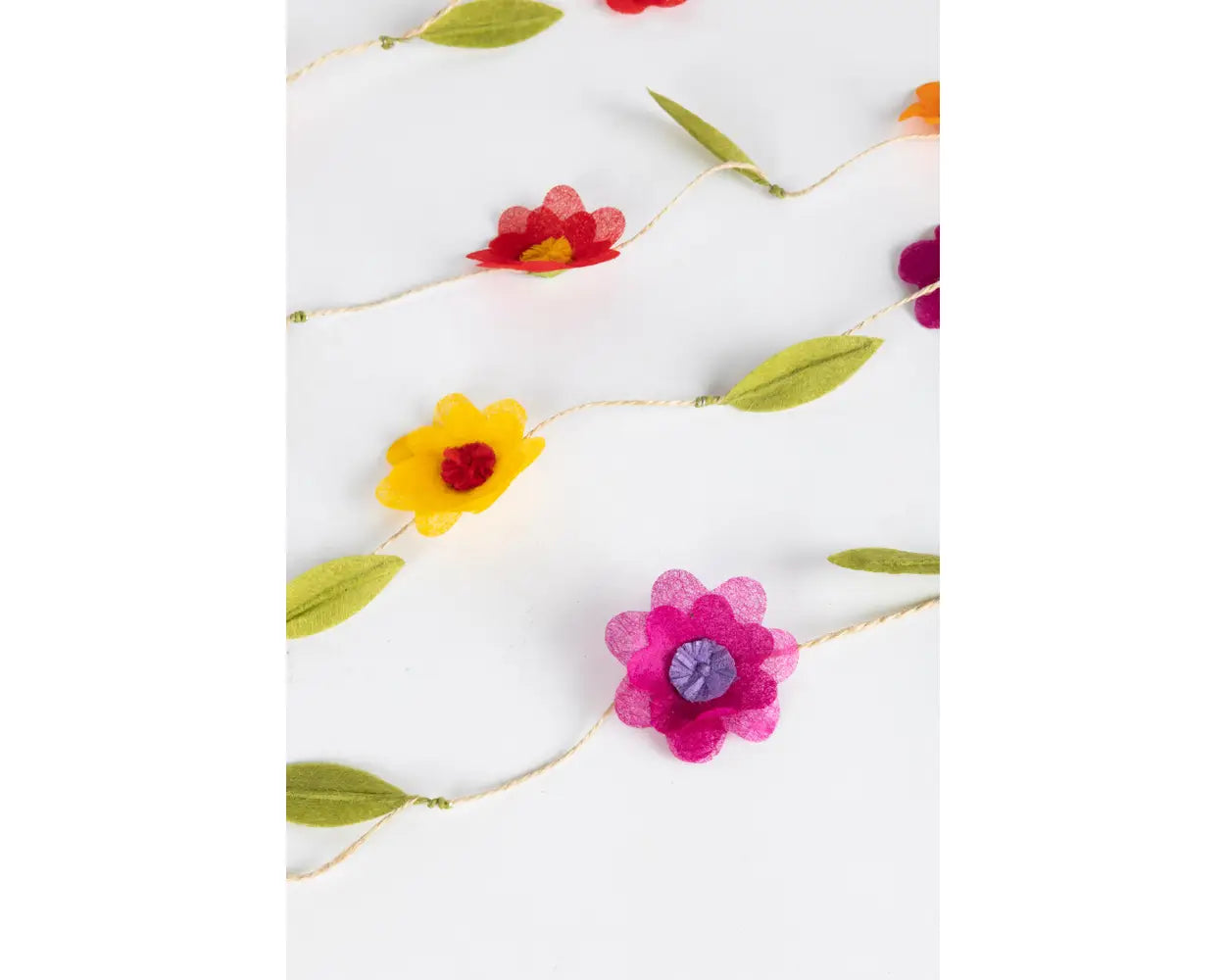 Beautiful Silk Flower Garland for Home Decor - Wedding, Party, and Event Decoration - Perfect for Indoor and Outdoor Use