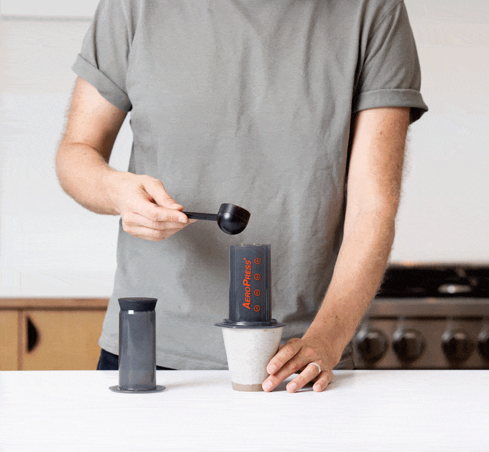 AeroPress Original Coffee Maker – Portable Espresso & Coffee Brewing System for Home, Travel, and Camping – Perfect for Coffee Lovers & Baristas
