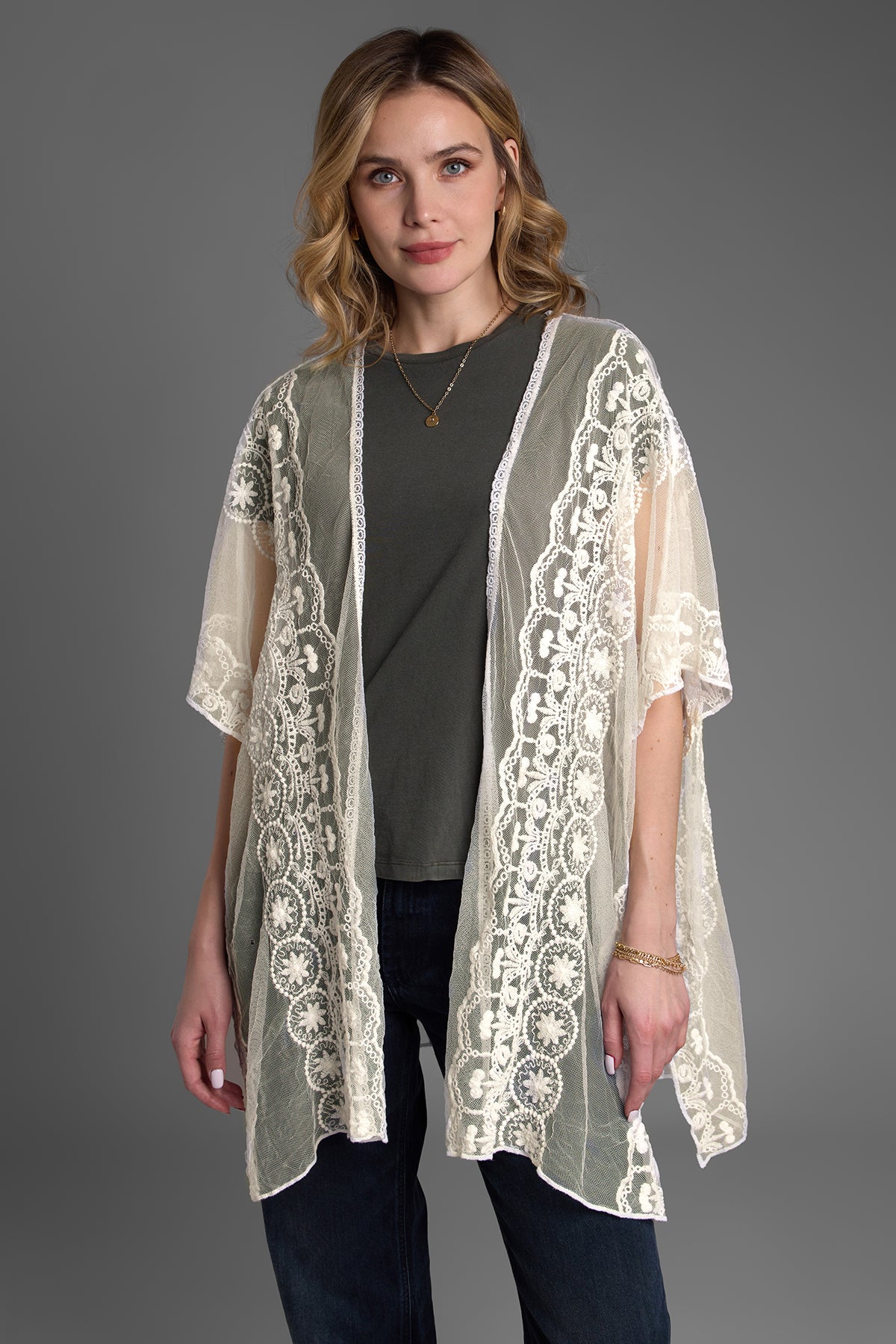 Elegant Lace Kimono Robe for Women - Lightweight & Breathable Cover-Up - Perfect for Beach, Bridal Party, and Lounge Wear