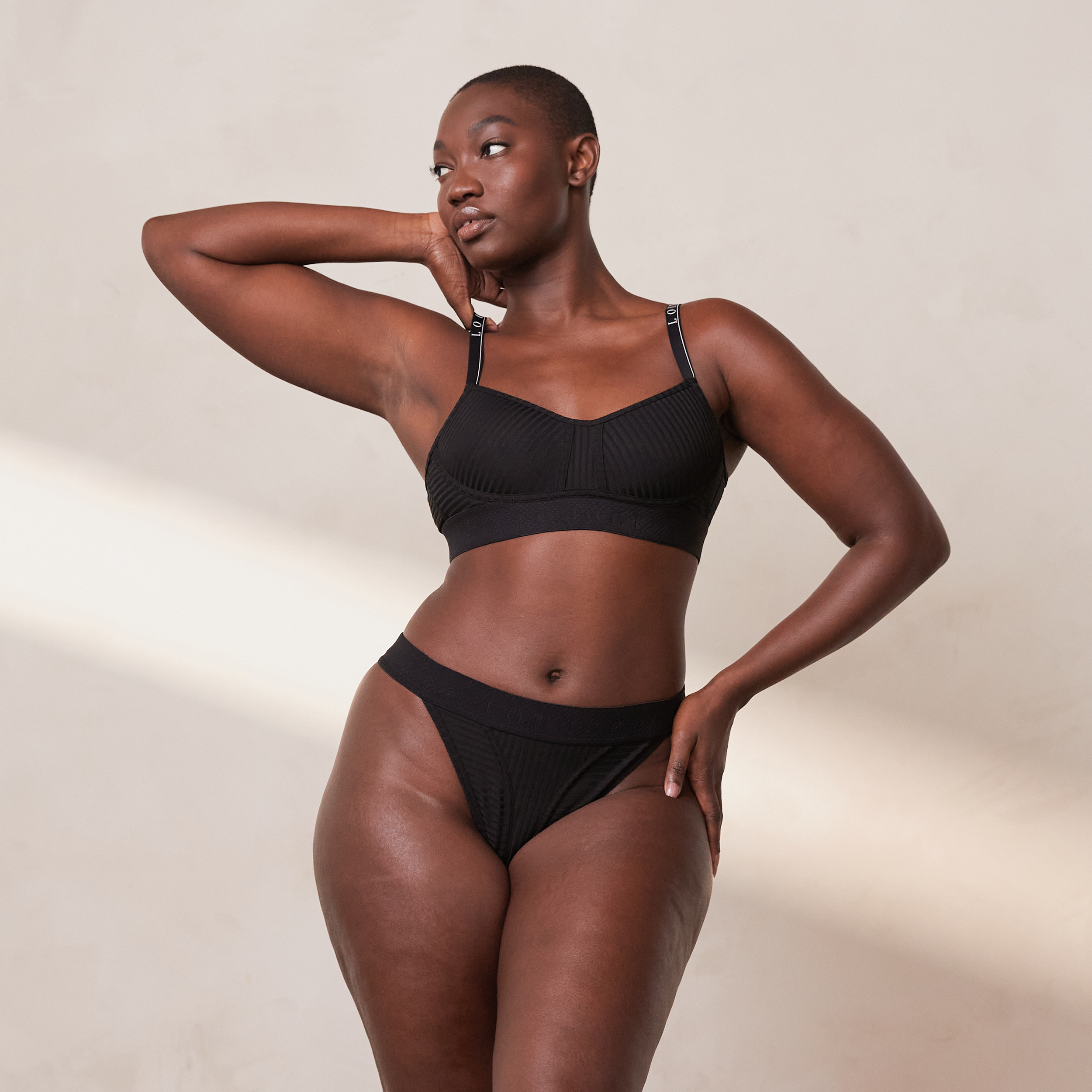 Bare Bra Black - Seamless Comfort for Everyday Wear, Yoga & Lounge | Wireless Bralette for Women