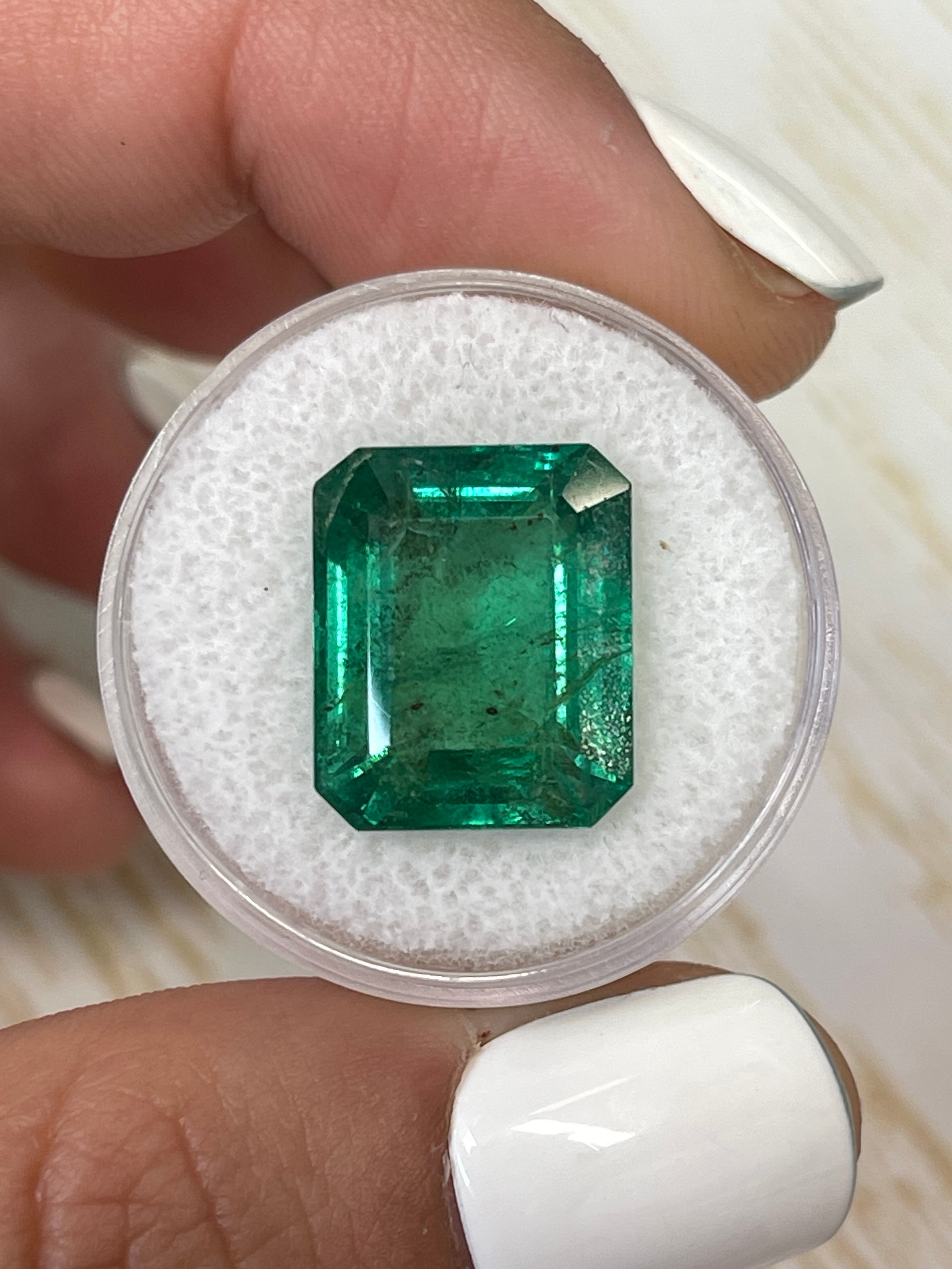 11.54 Carat Natural Zambian Emerald - 15x12.5mm Loose Green Gemstone for Jewelry Making, Engagement Rings & Luxury Collections