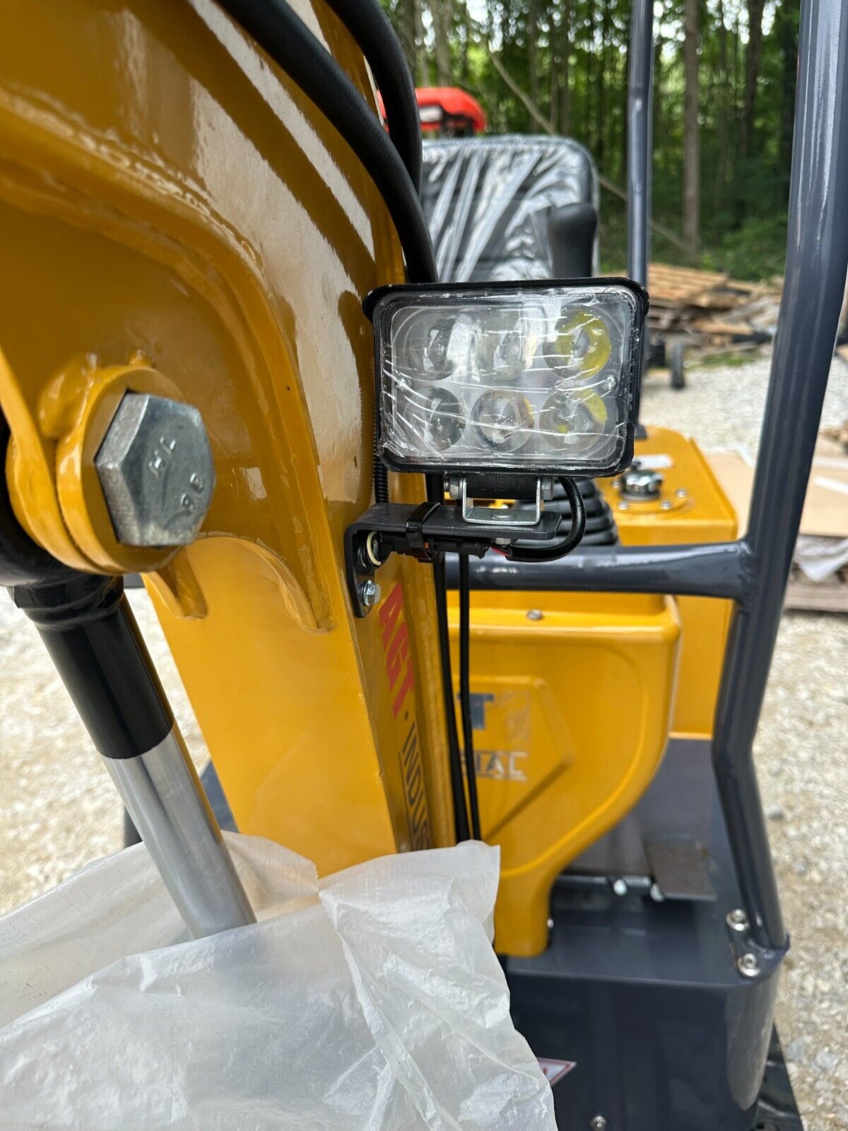 AGT DM12 C 13.5 HP 1 Ton Mini Excavator - Compact Tracked Crawler Digger with Briggs & Stratton Gas Engine - Perfect for Landscaping, Trenching & DIY Home Projects
