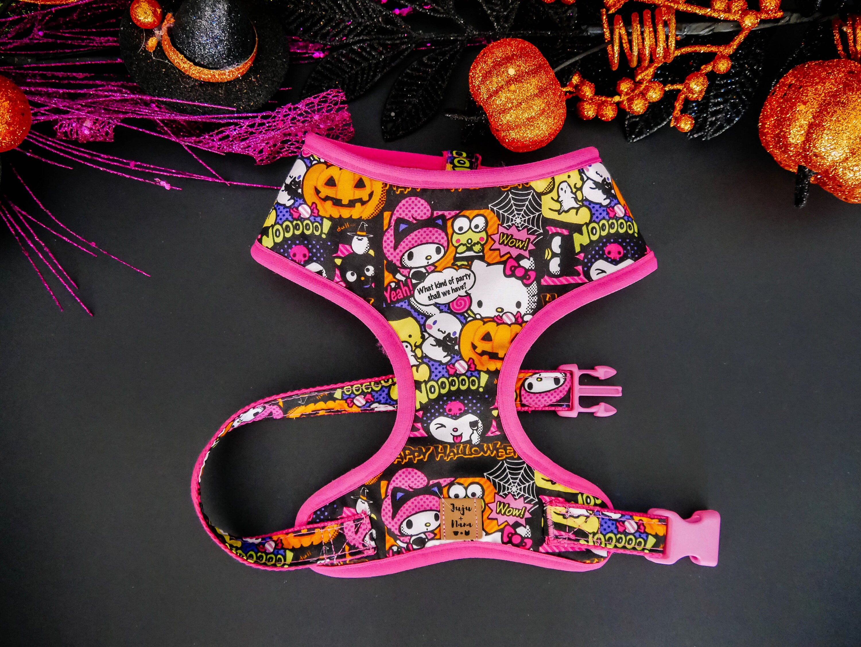 Cute Halloween Dog Harness with Kawaii Kitty Design & Pink Trim - Perfect for Costume Parties & Pet Parades