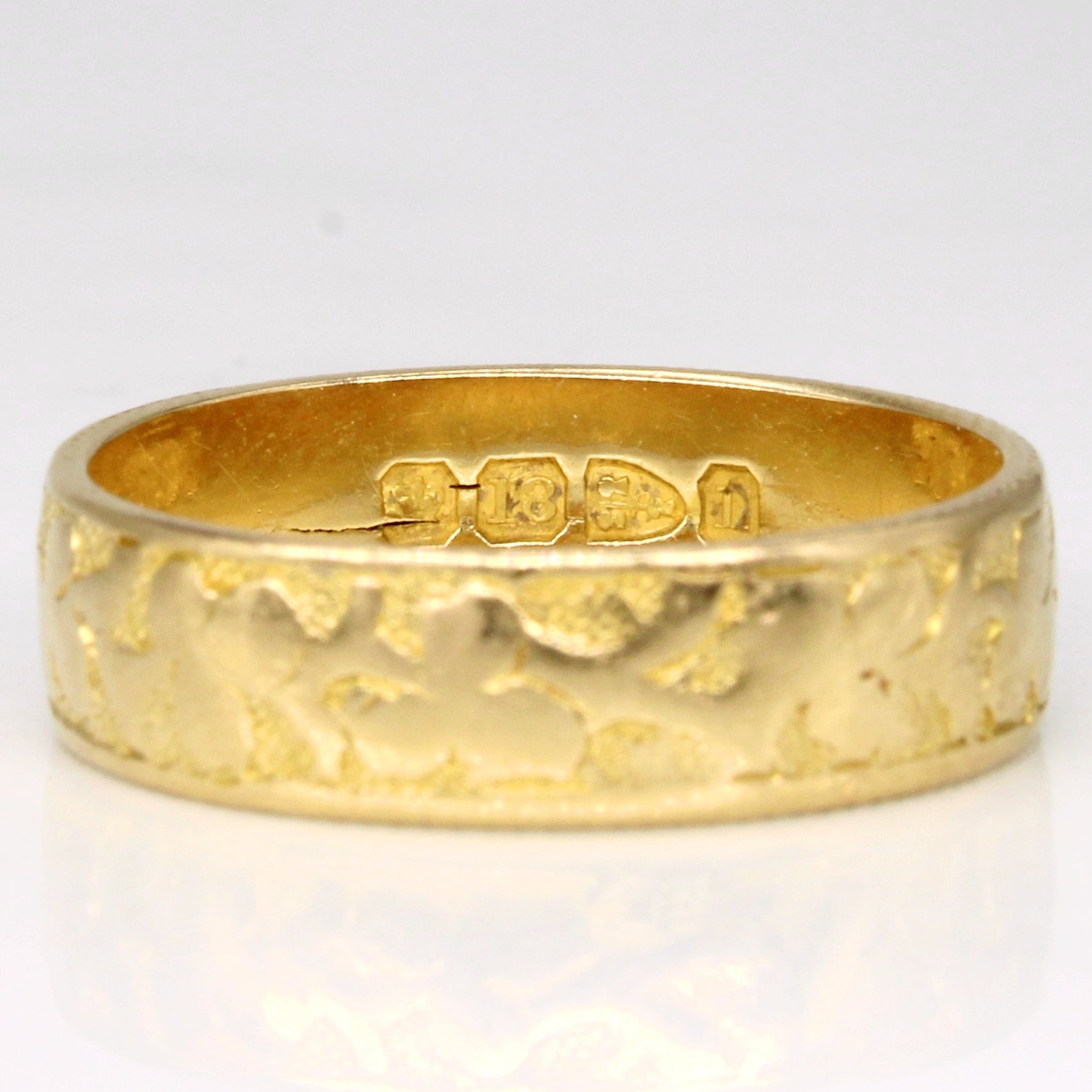 Antique Victorian 1887 Hallmarked Chester 18k Yellow Gold Ring - Size 7 | Vintage Jewelry for Weddings, Anniversaries & Special Occasions
