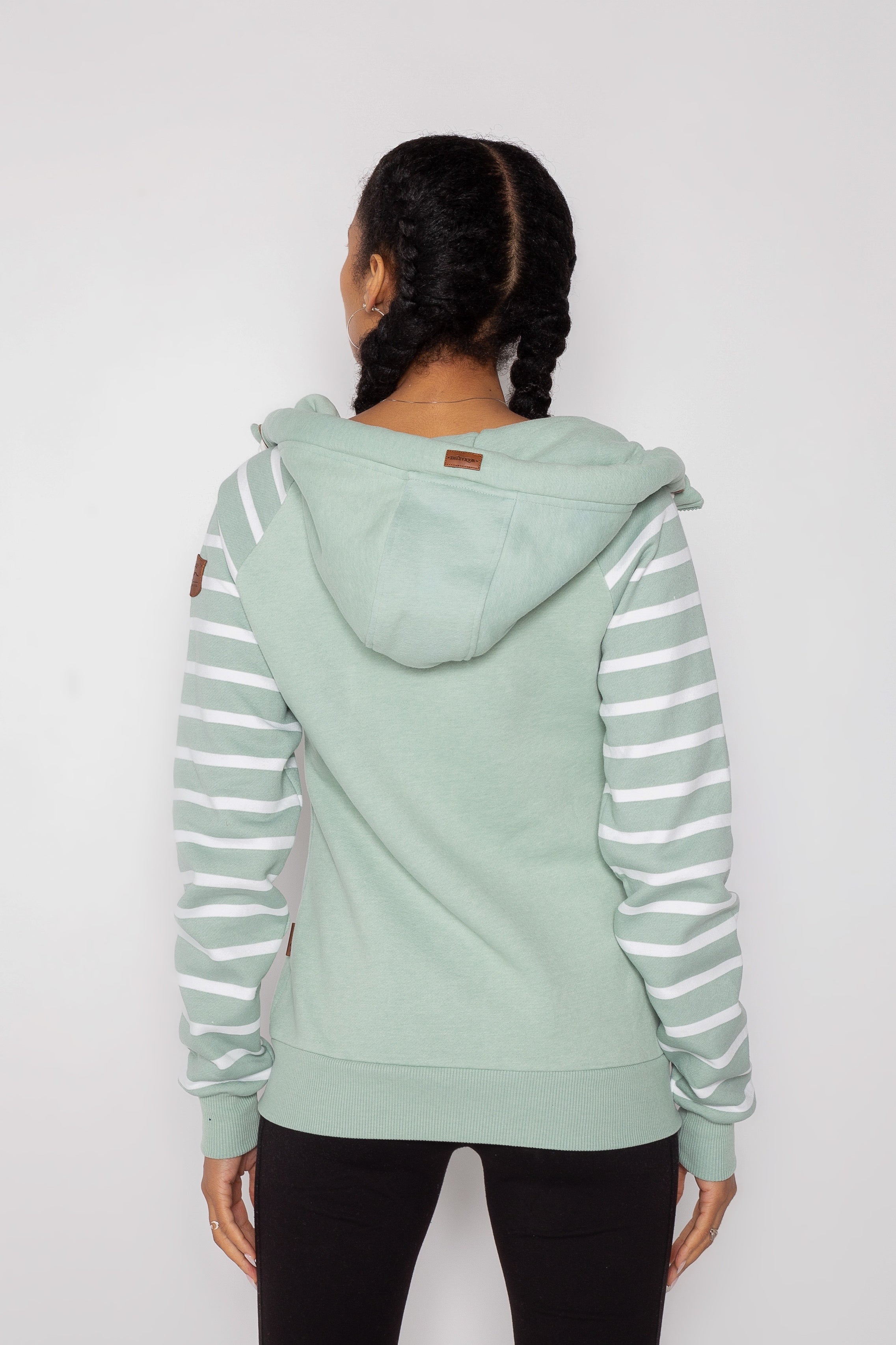 Hera Printed Stripe Sleeve Green Bay Packers Full Zip Hoodie Sweatshirt - Comfortable & Stylish for Game Day, Outdoor Activities & Casual Wear